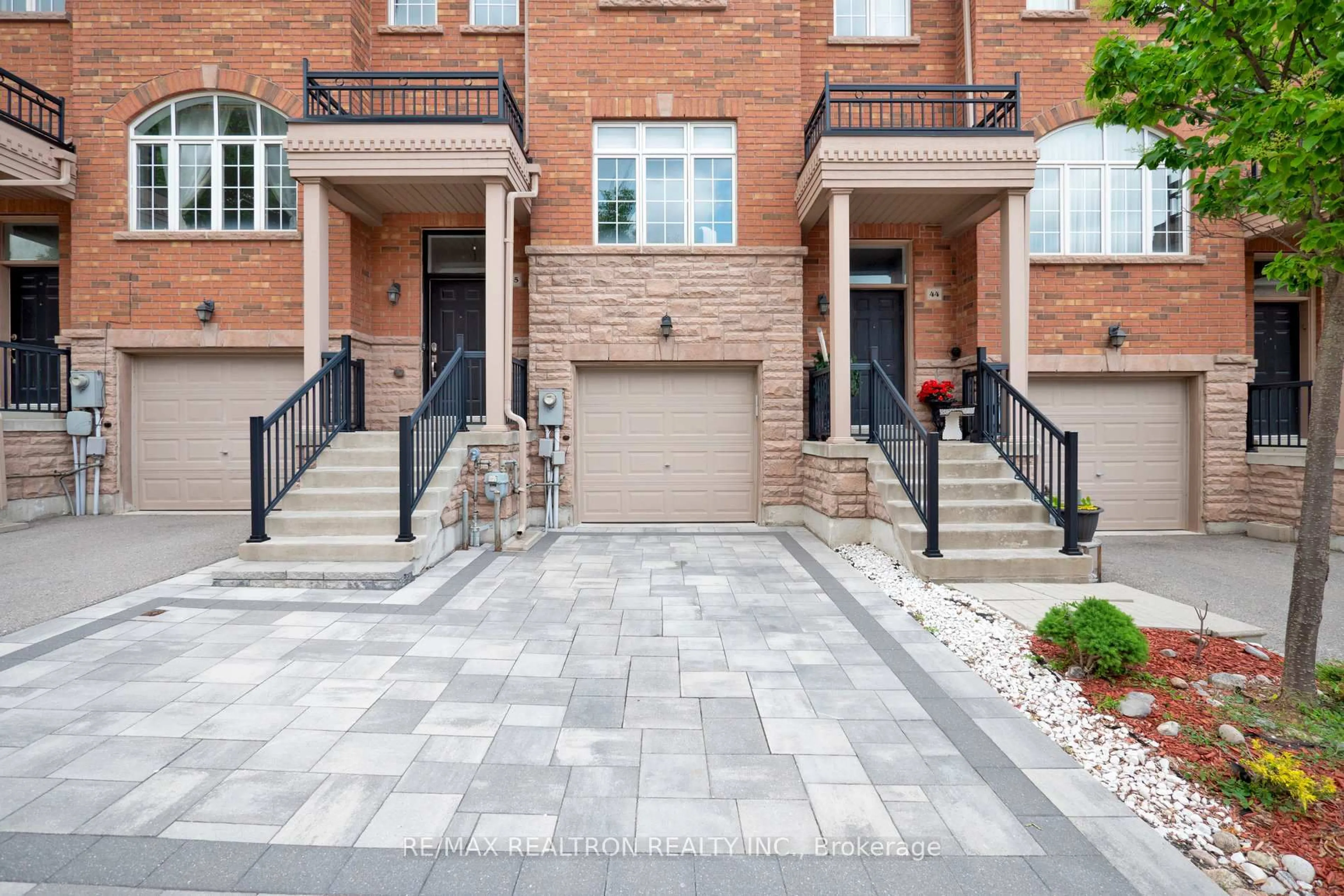 Home with brick exterior material, street for 8777 Dufferin St #45, Vaughan Ontario L4J 8W3