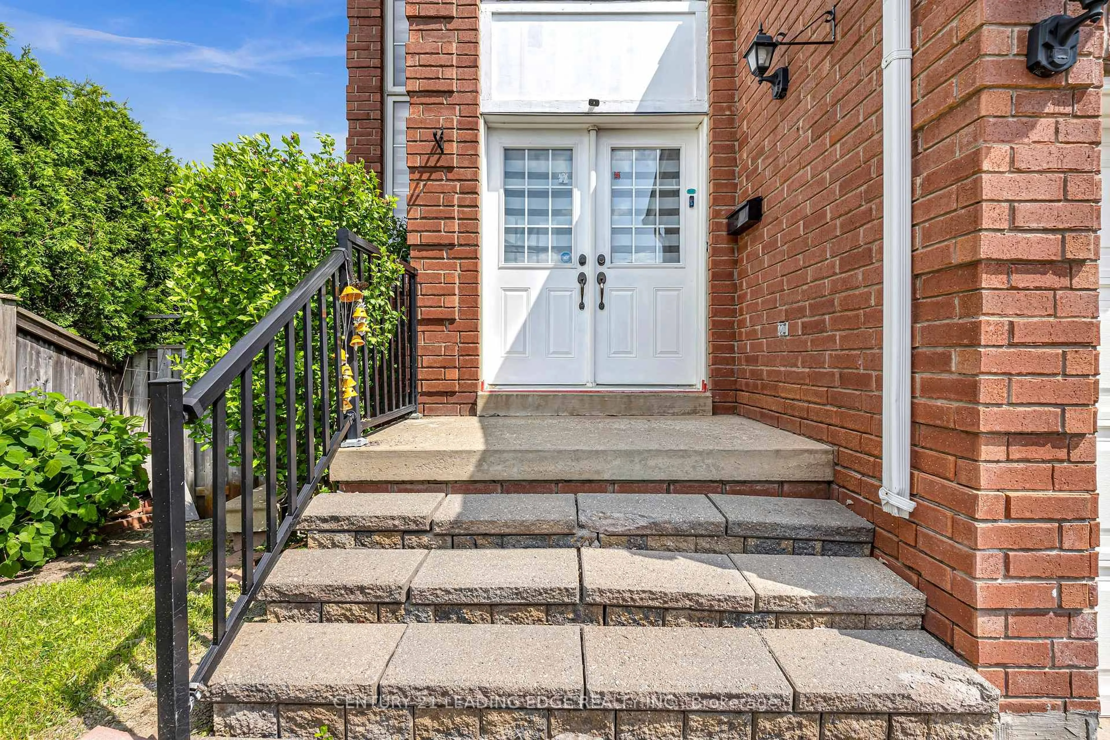 Unknown for 40 Ann Louise Cres, Markham Ontario L3S 0A8