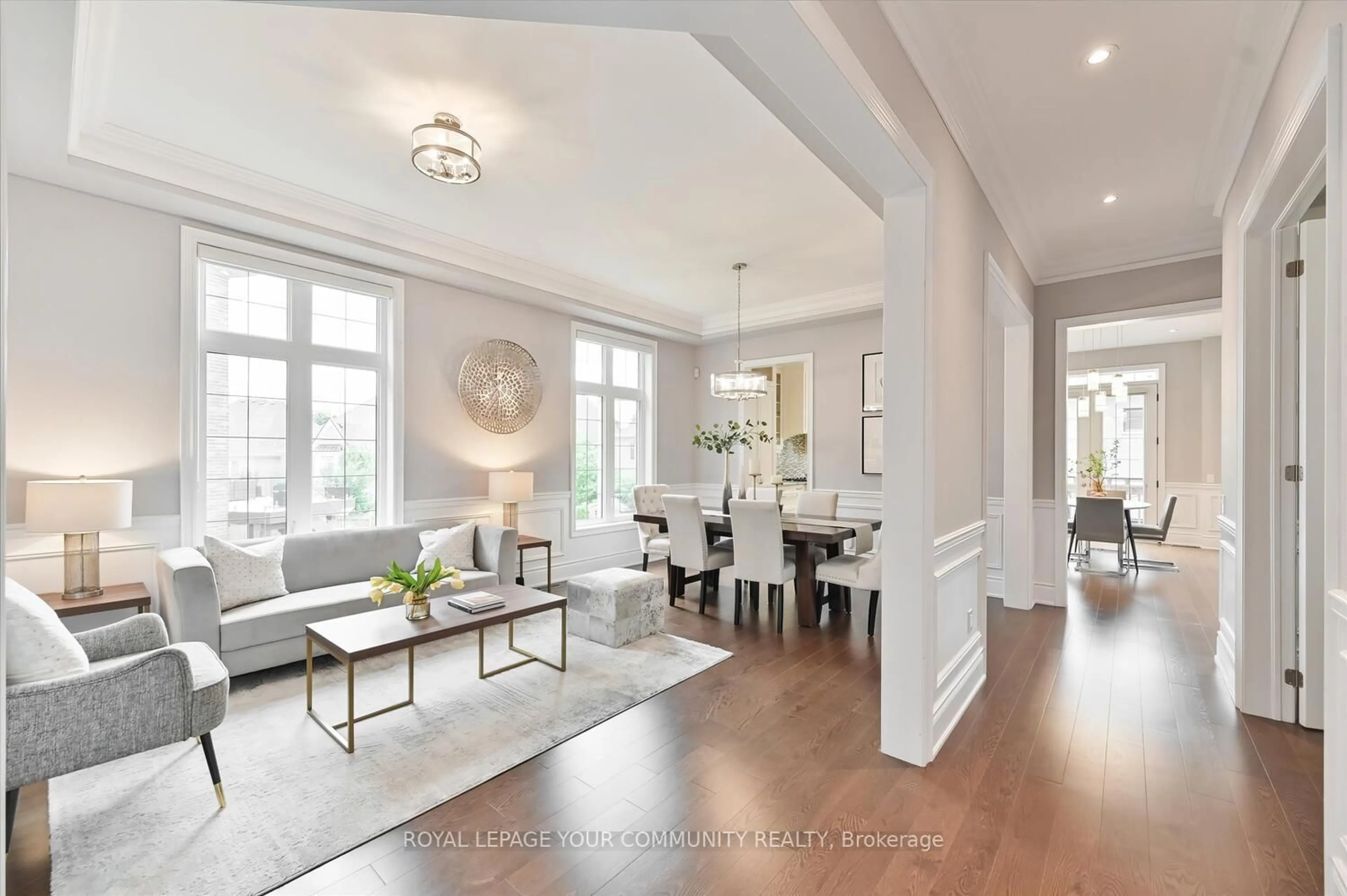 Living room with furniture, unknown for 38 Perrigo Crt, Vaughan Ontario L6A 4W8