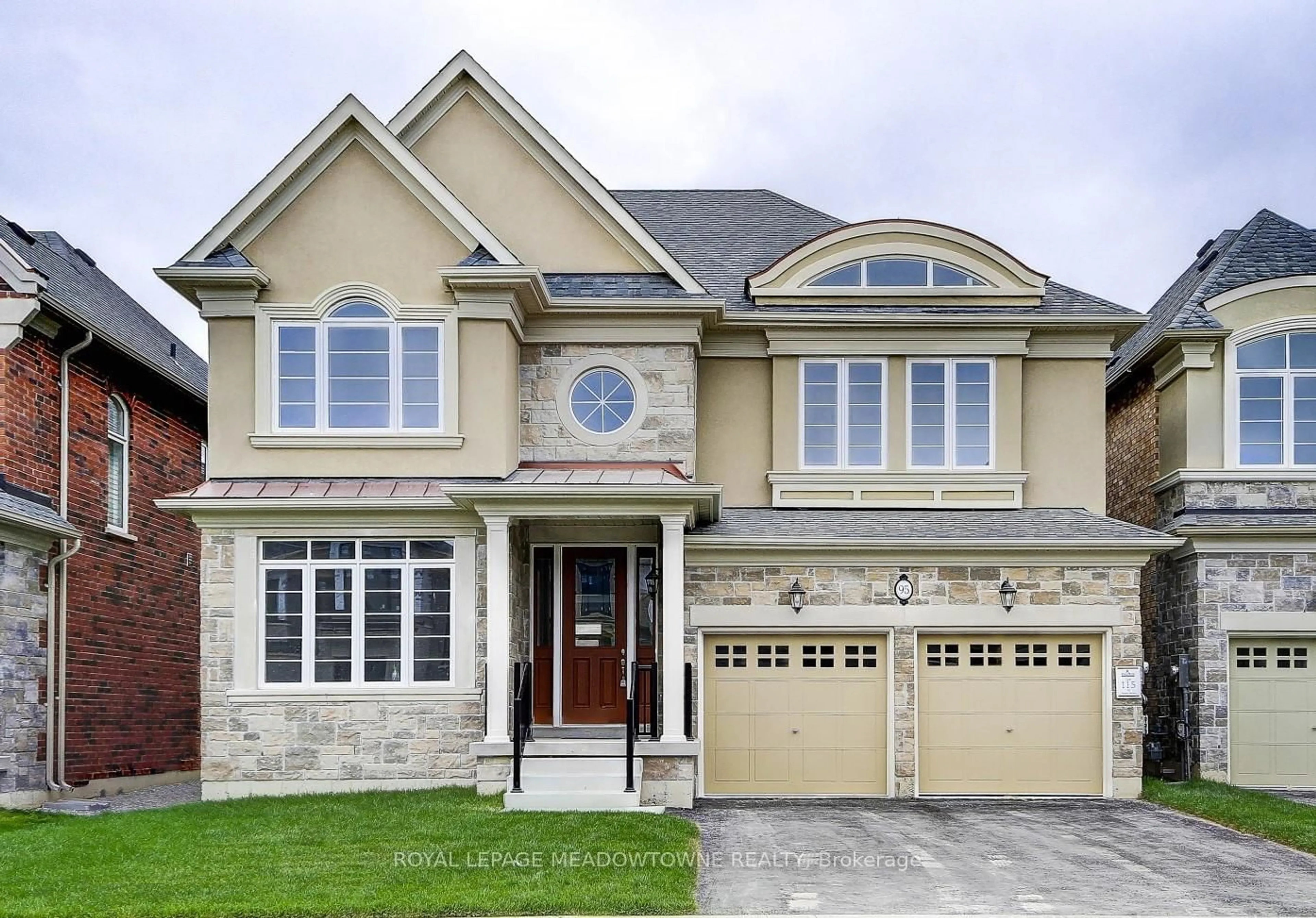 Home with brick exterior material, street for 95 Beckett Ave, East Gwillimbury Ontario L9N 0S6
