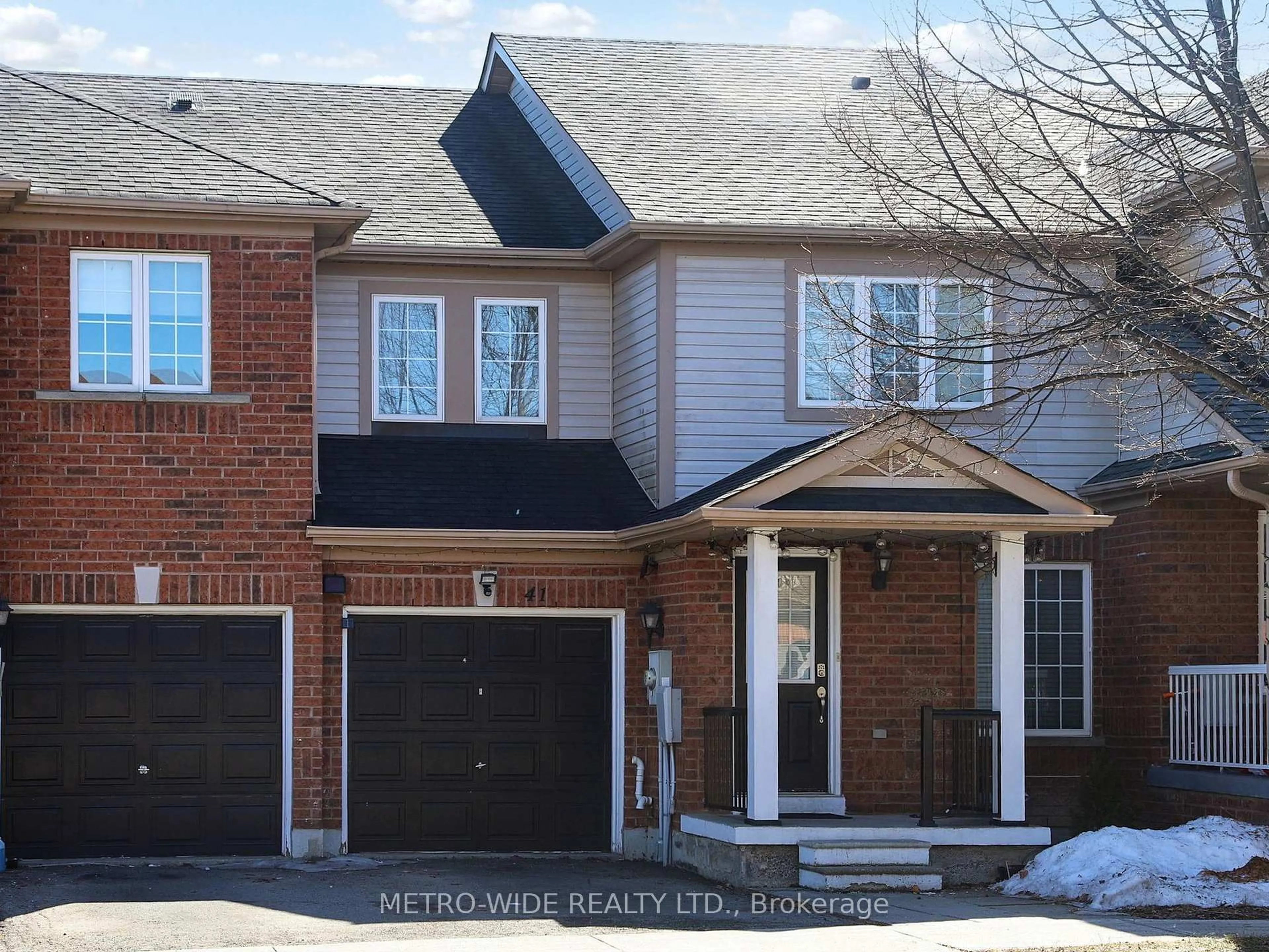 Home with brick exterior material, street for 41 Glasgow Cres, Georgina Ontario L4P 4B3