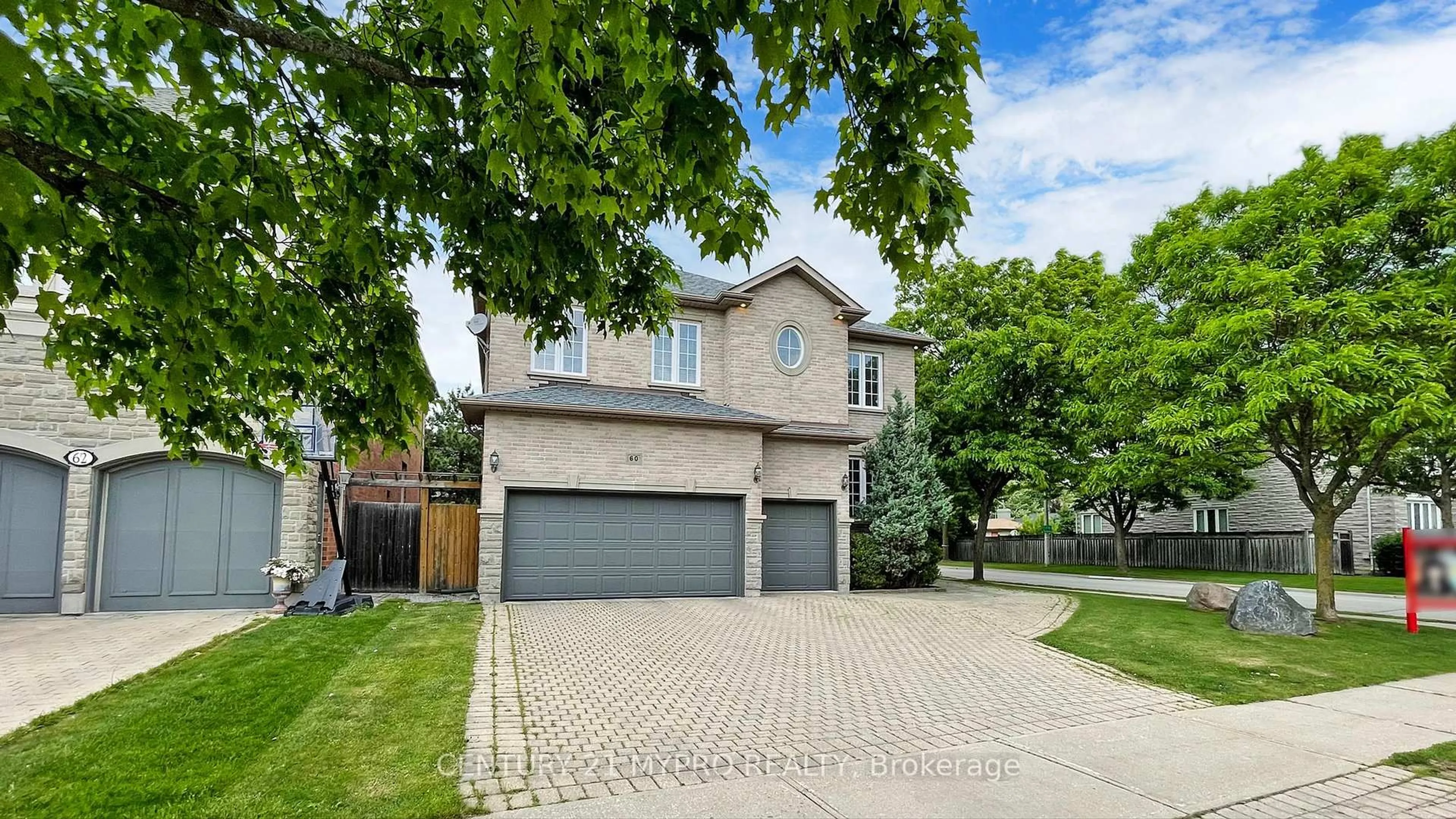 Home with brick exterior material, street for 60 Pathlane Rd, Richmond Hill Ontario L4B 4A5