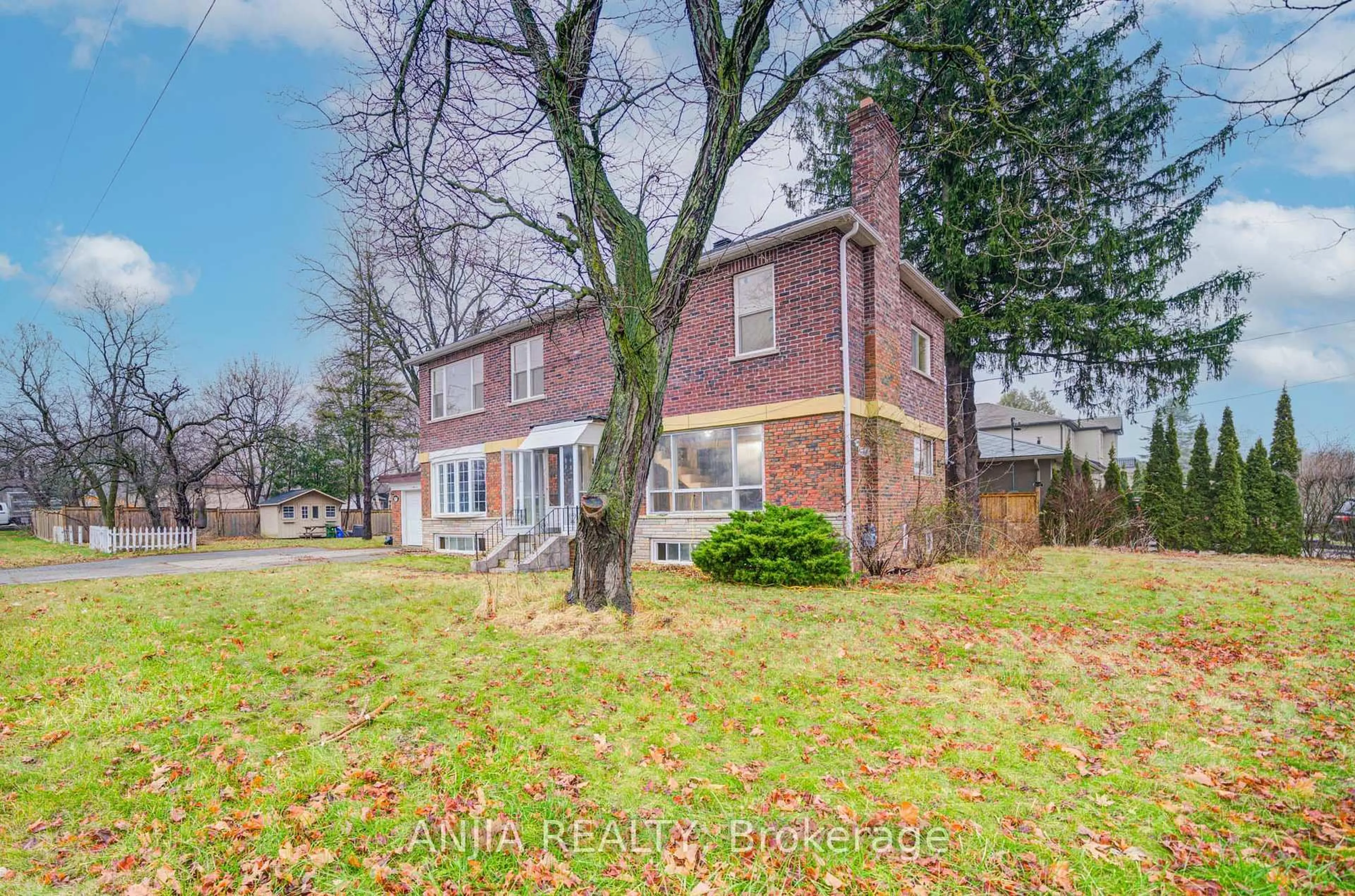 Home with brick exterior material, street for 27 Jonquil Cres, Markham Ontario L3P 1T3
