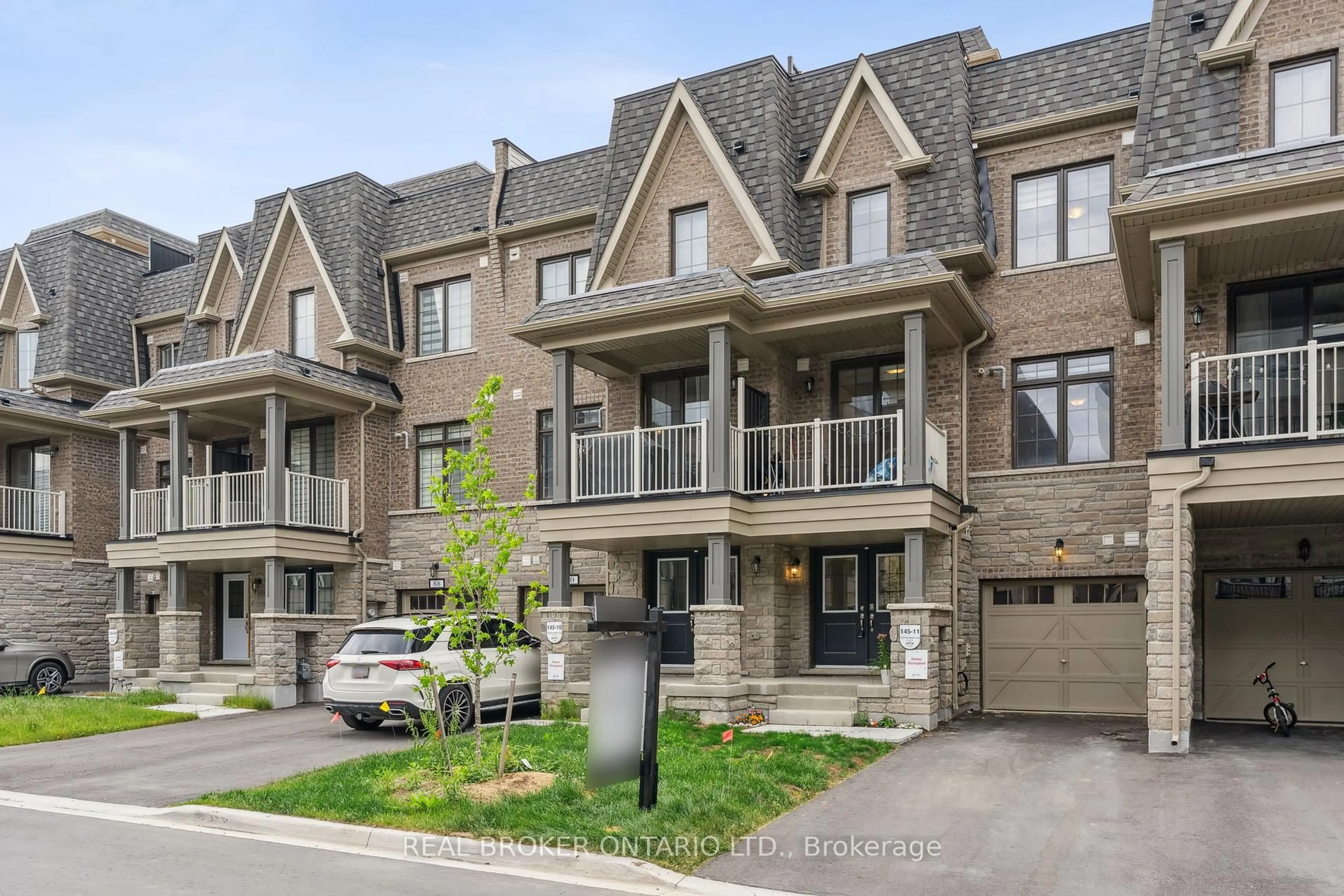 Unknown for 92 William Shearn Cres, Markham Ontario L6C 3J4