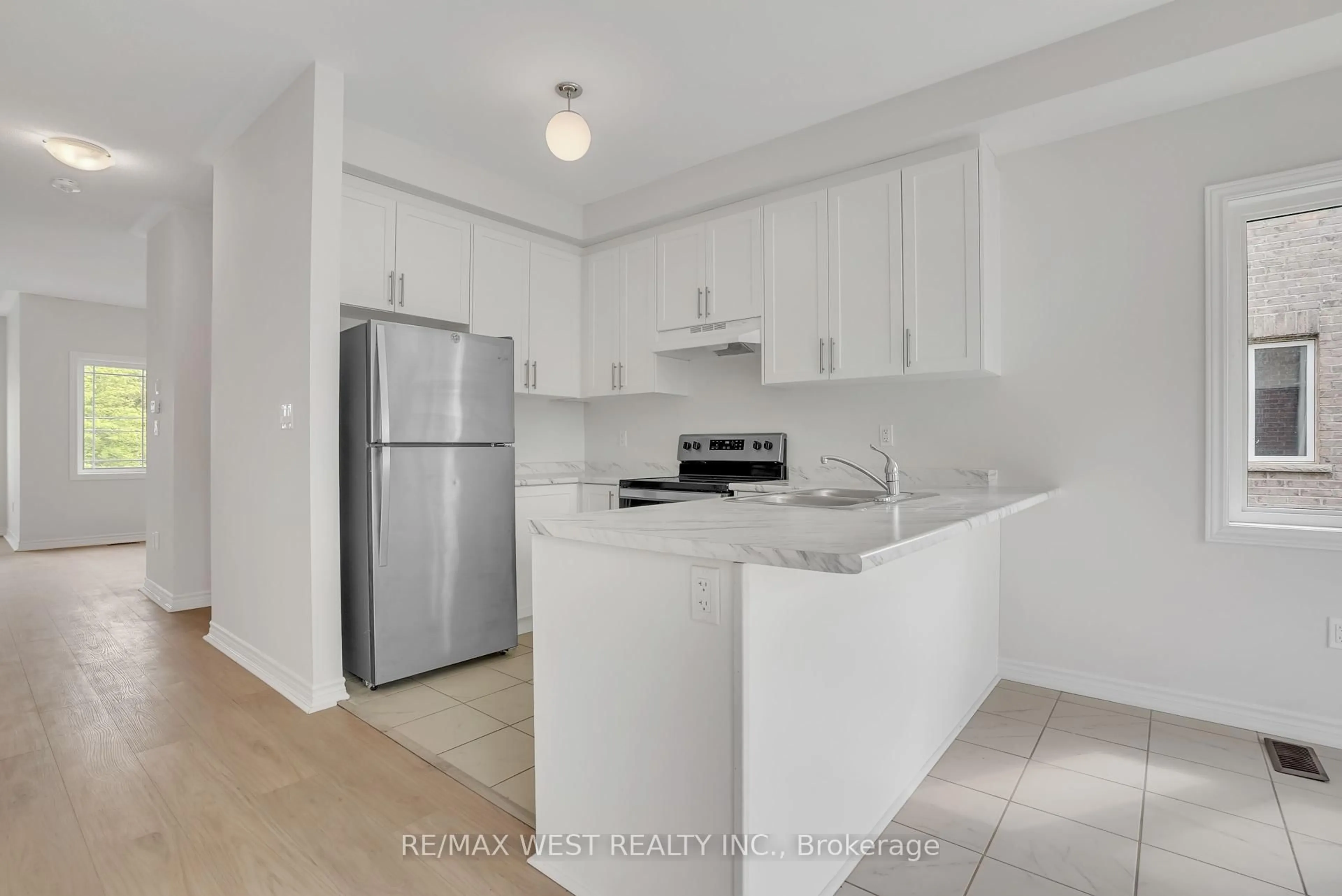 Standard kitchen, unknown for 392 Centre St, Essa Ontario L0M 1B4