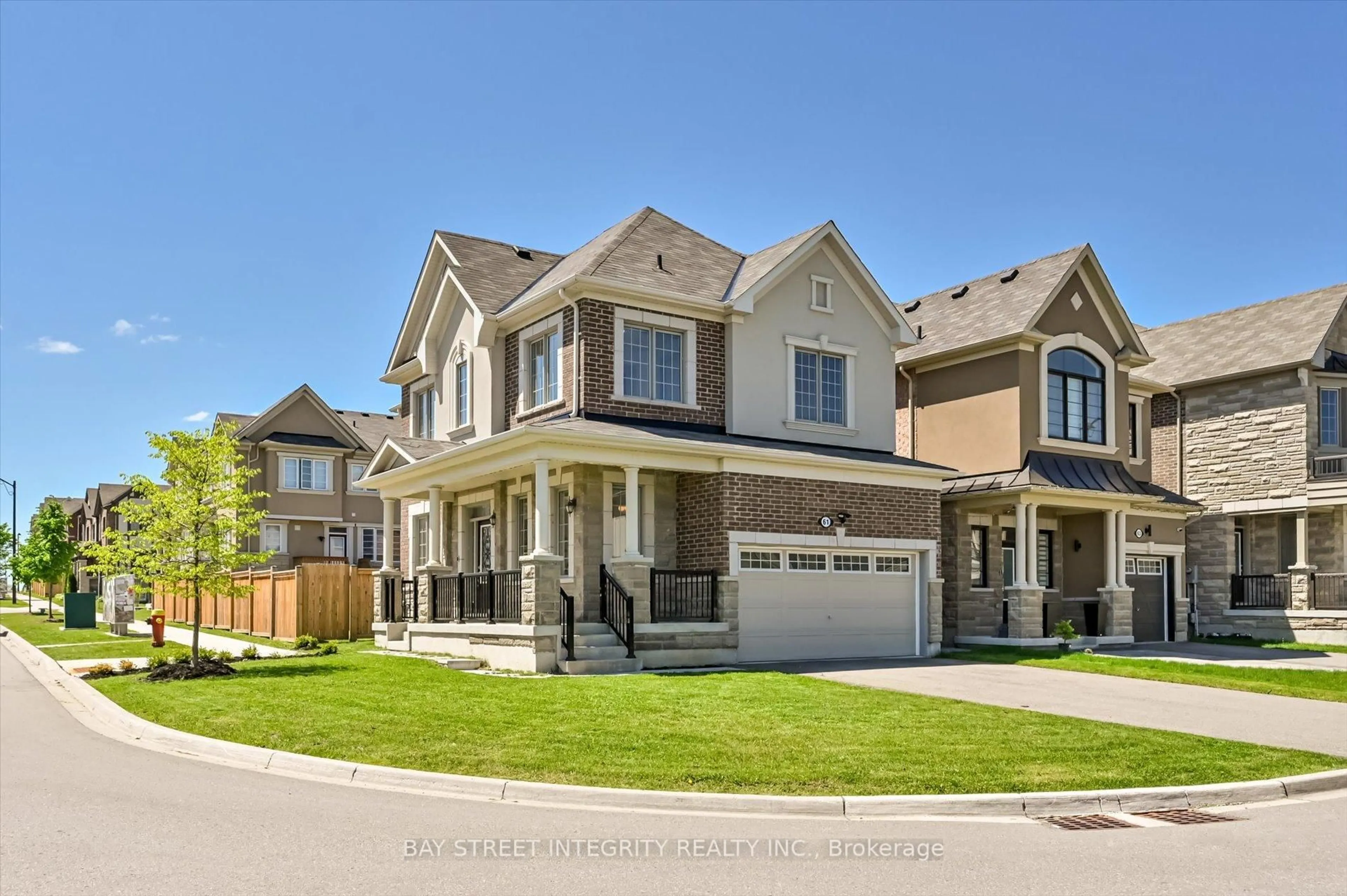 Home with brick exterior material, street for 61 Hartney Dr, Richmond Hill Ontario L4S 0J9