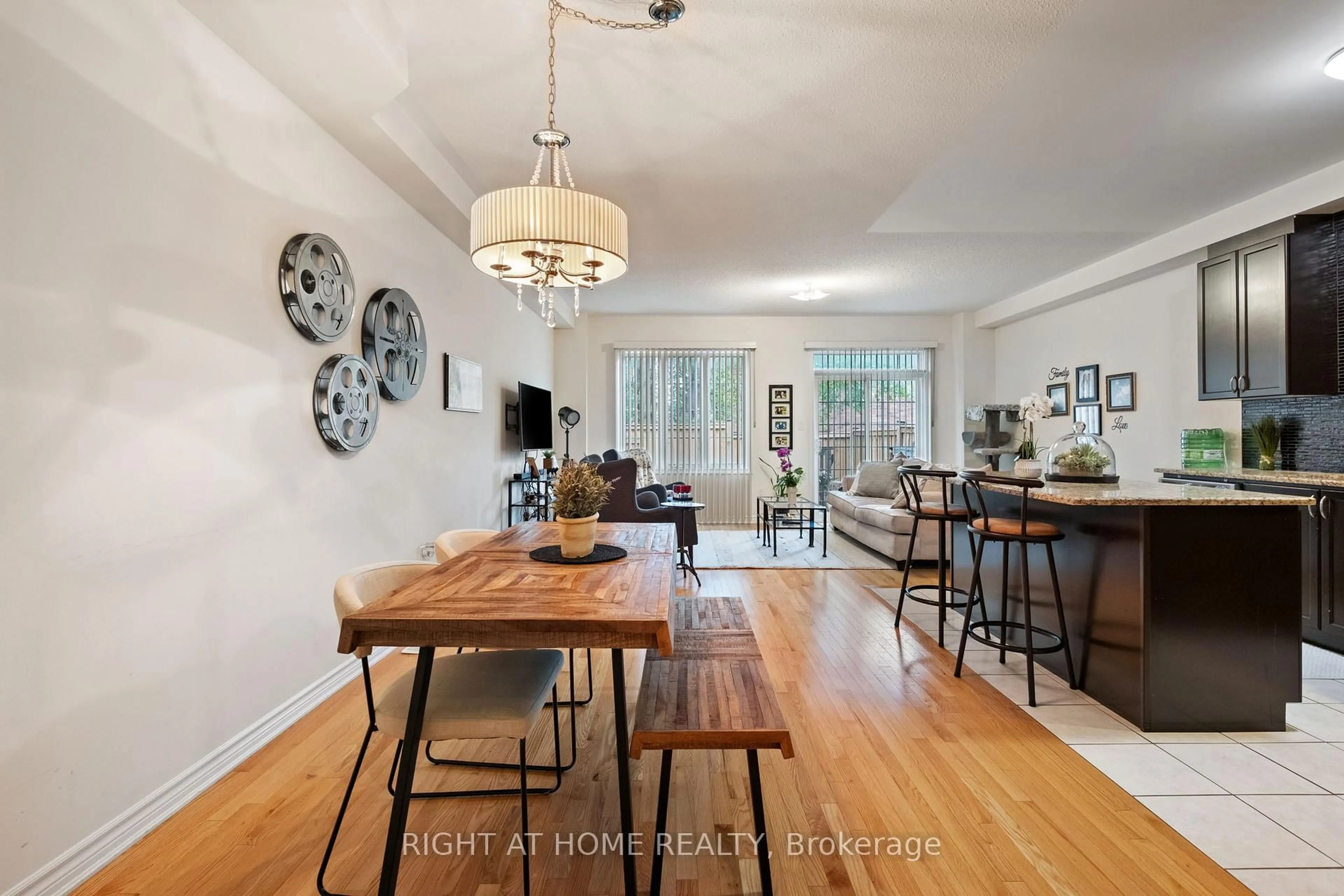 Dining room, unknown for 8777 Dufferin St #12, Vaughan Ontario L4J 8W3