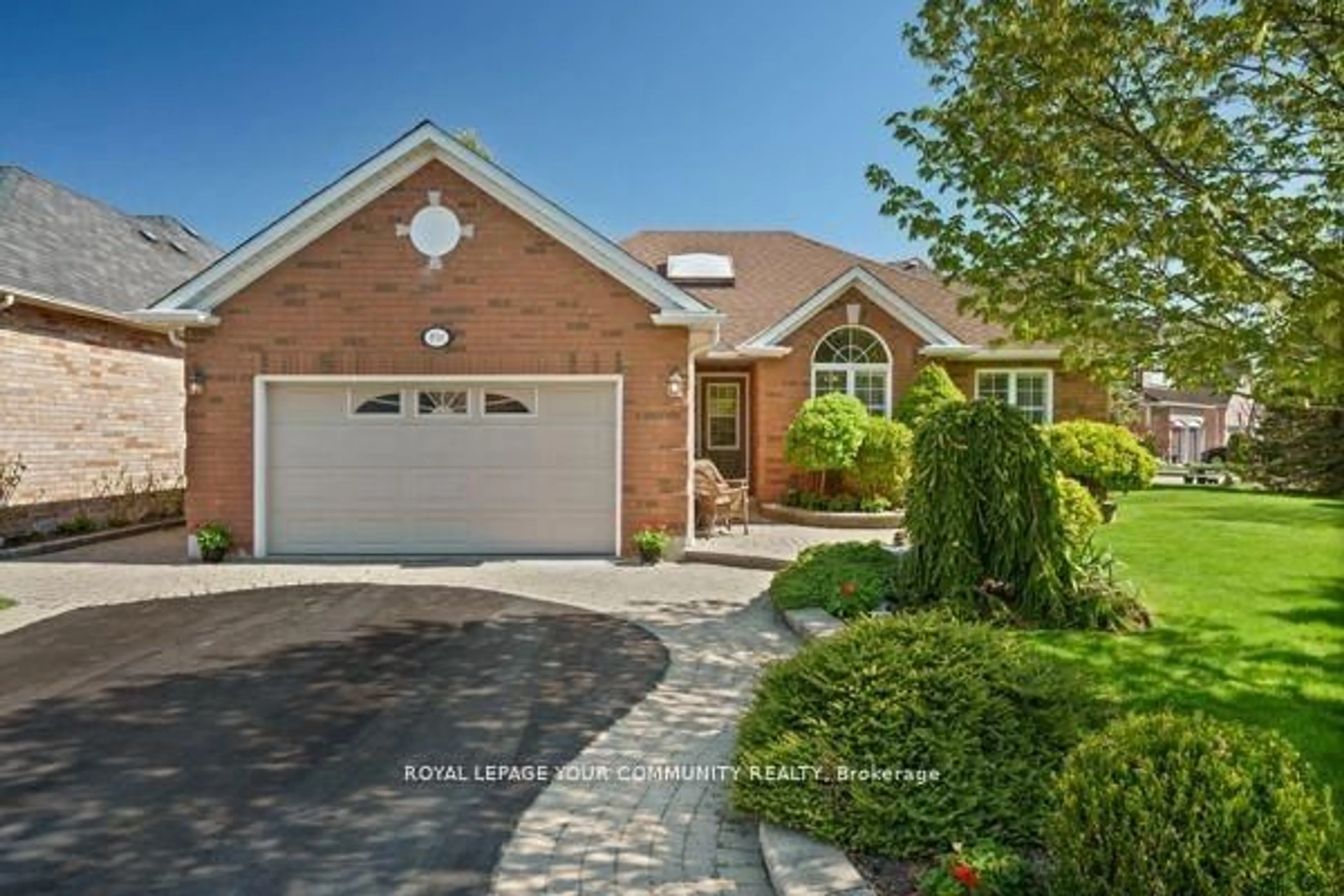 Home with brick exterior material, street for 851 Shadrach Dr, Newmarket Ontario L3X 2H2