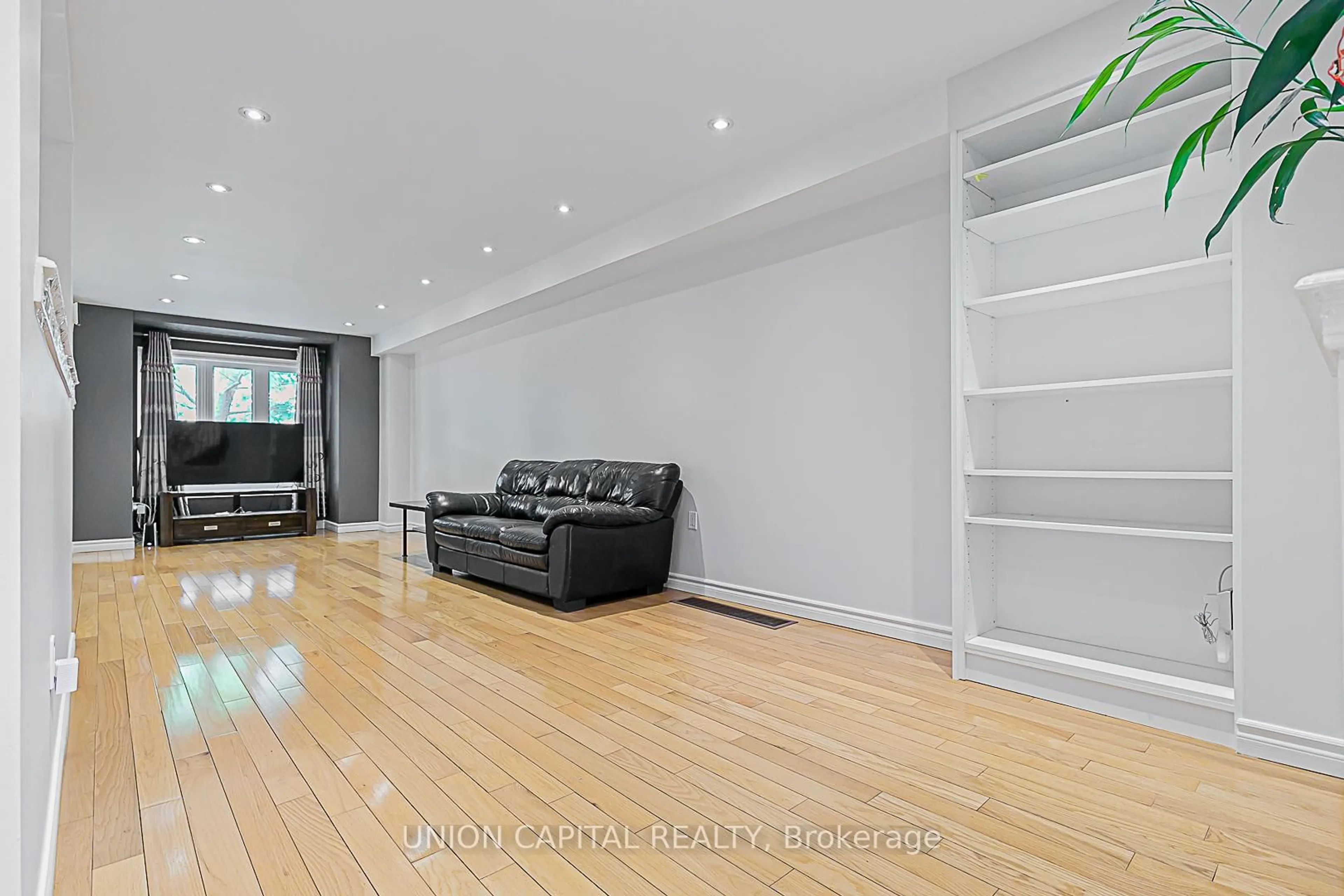 A pic of a room for 533 Bur Oak Ave, Markham Ontario L6C 2S5