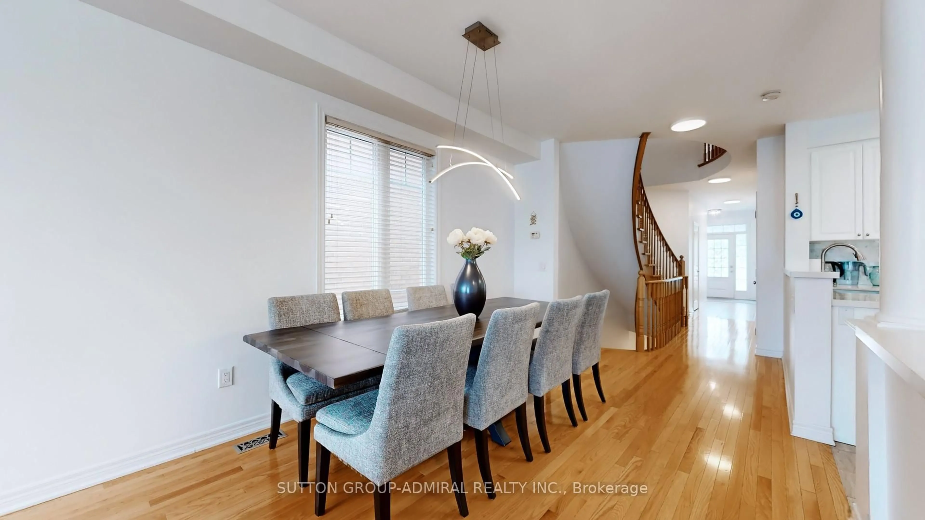 Dining room, wood/laminate floor for 93 Windrow St, Richmond Hill Ontario L4E 0Y1