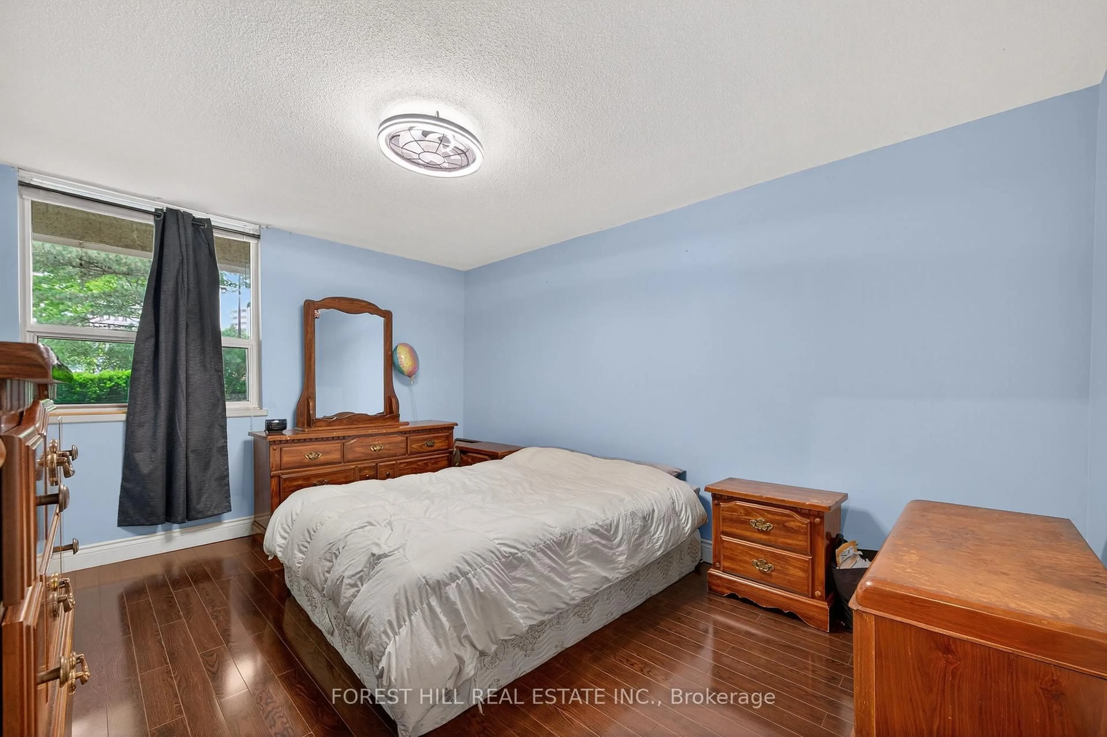 Bedroom with bed, unknown for 1 Royal Orchard Blvd #102, Markham Ontario L3T 3C2