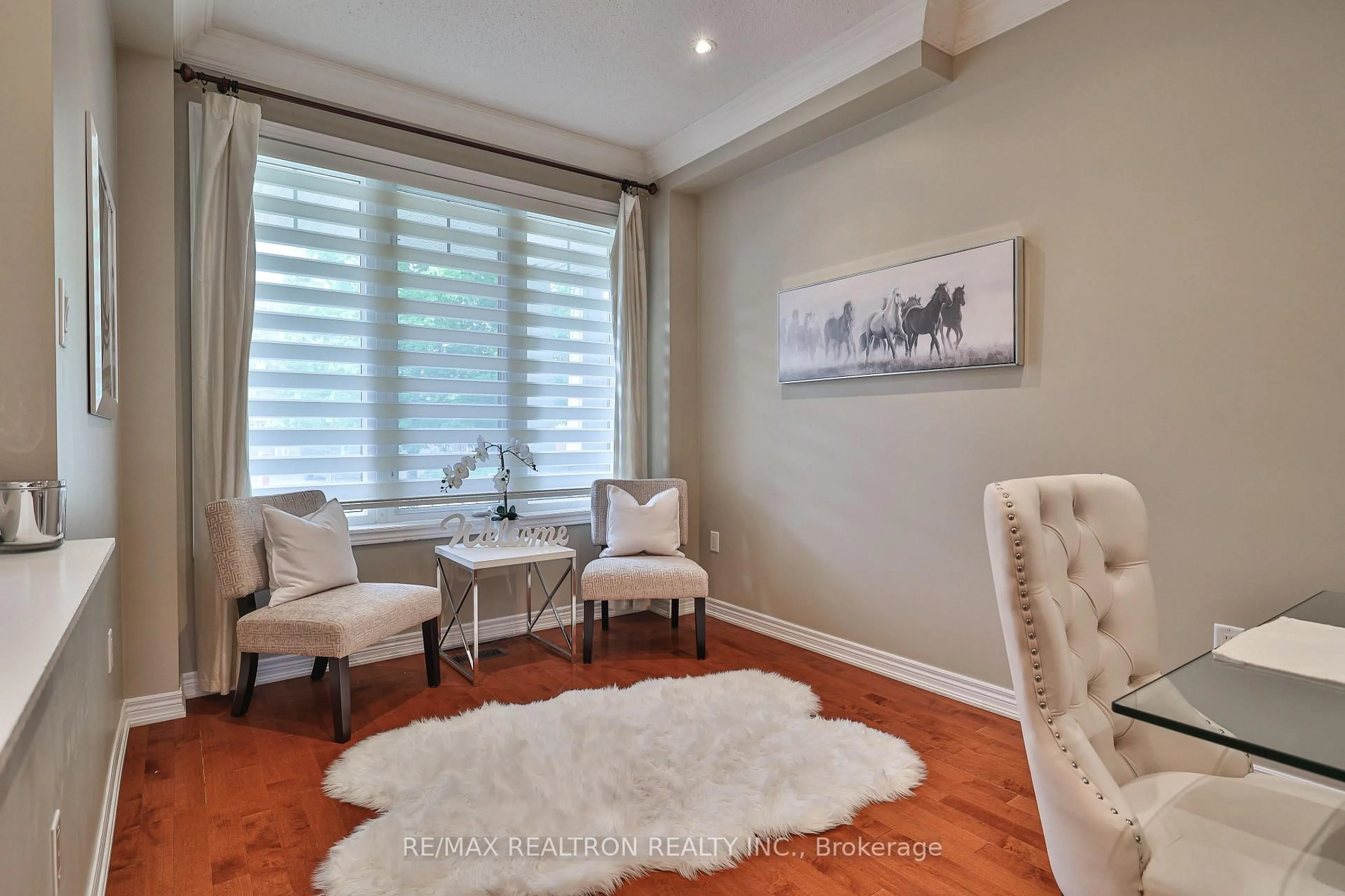 Living room with furniture, unknown for 73 Shirrick Dr, Richmond Hill Ontario L4E 0B6
