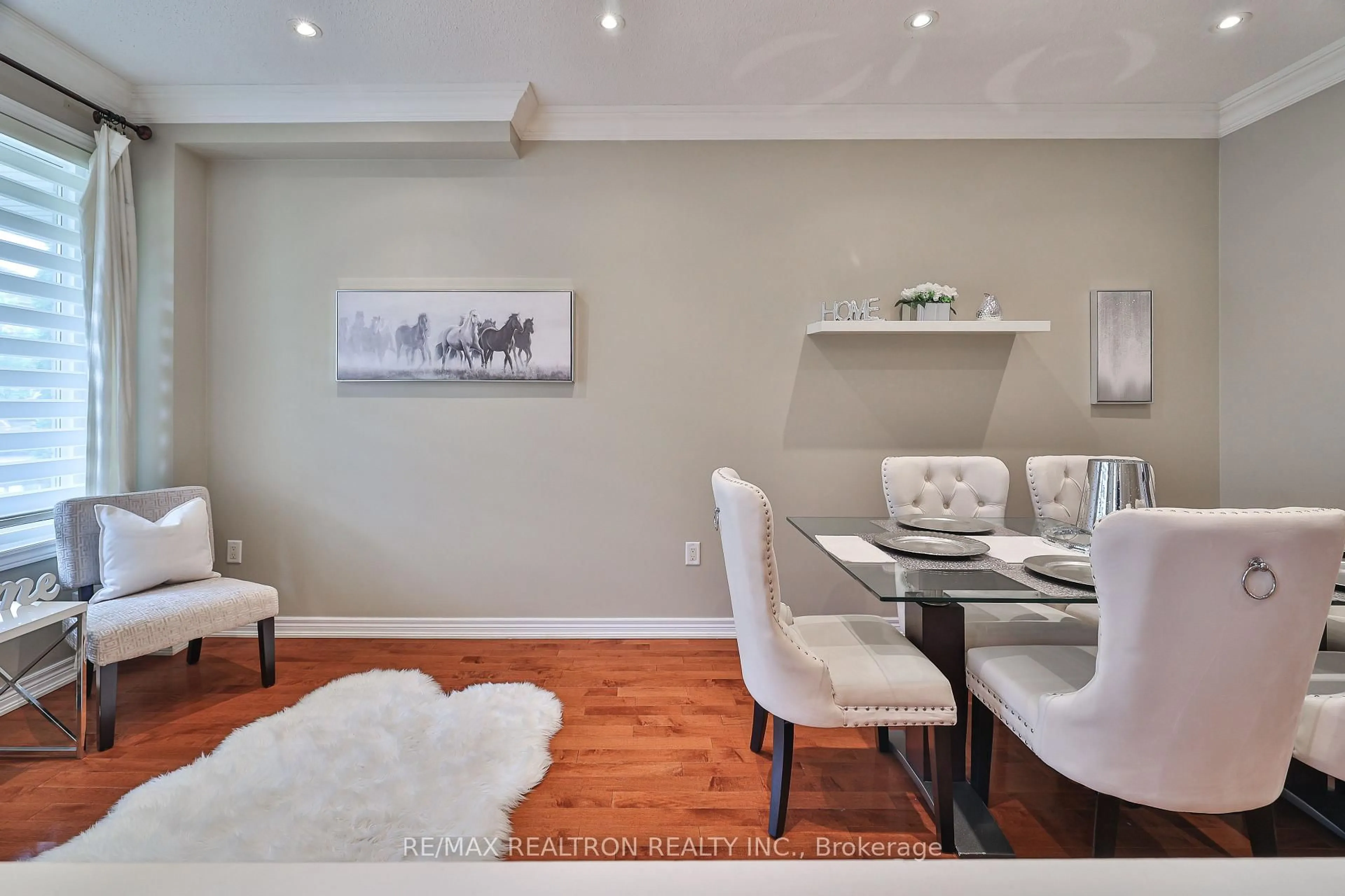 Dining room, wood/laminate floor for 73 Shirrick Dr, Richmond Hill Ontario L4E 0B6