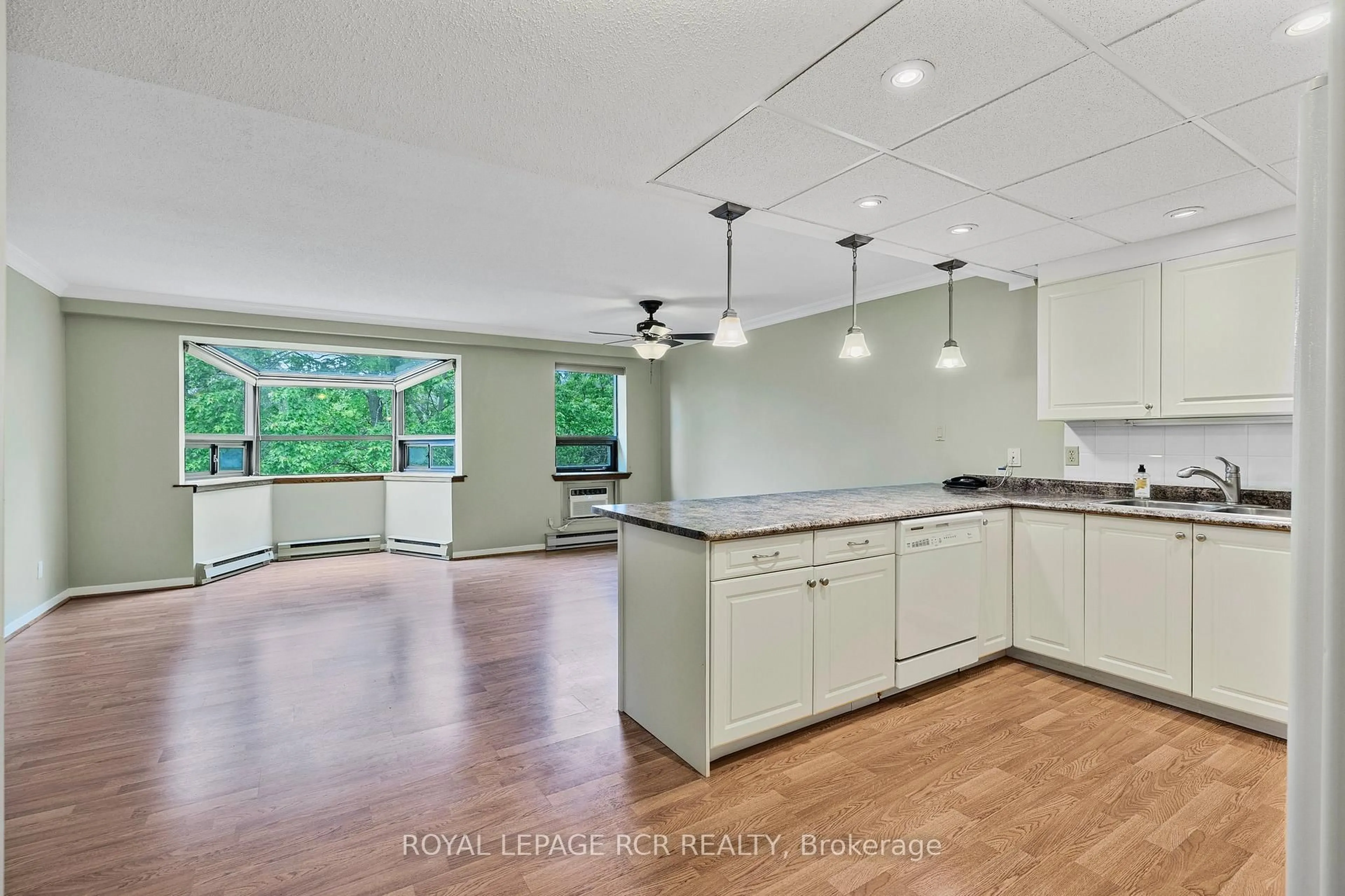 Open concept kitchen, unknown for 166 Olive St #305, East Gwillimbury Ontario L9N 1M9