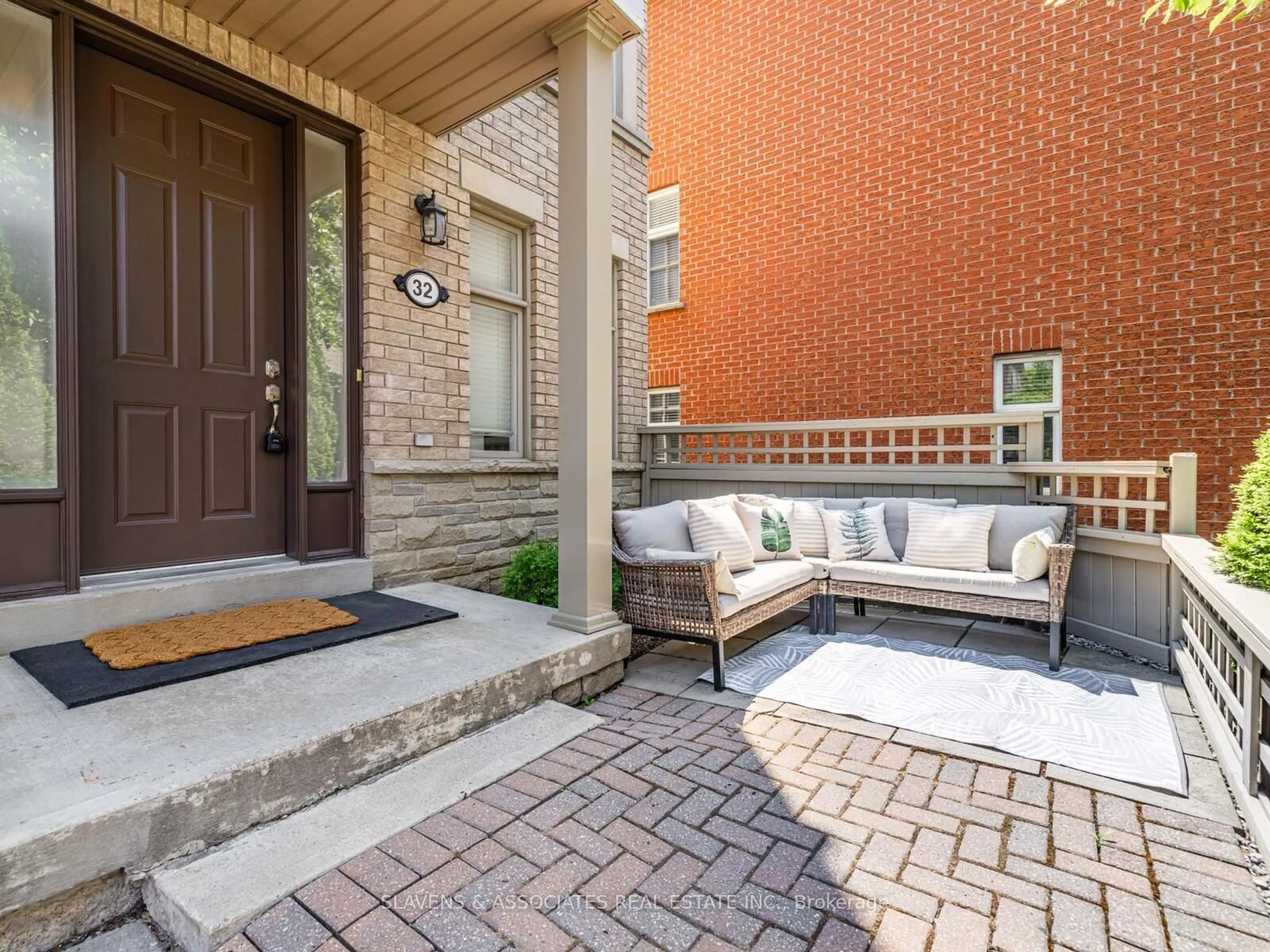Home with brick exterior material, street for 32 Helen St, Vaughan Ontario L4L 3S3