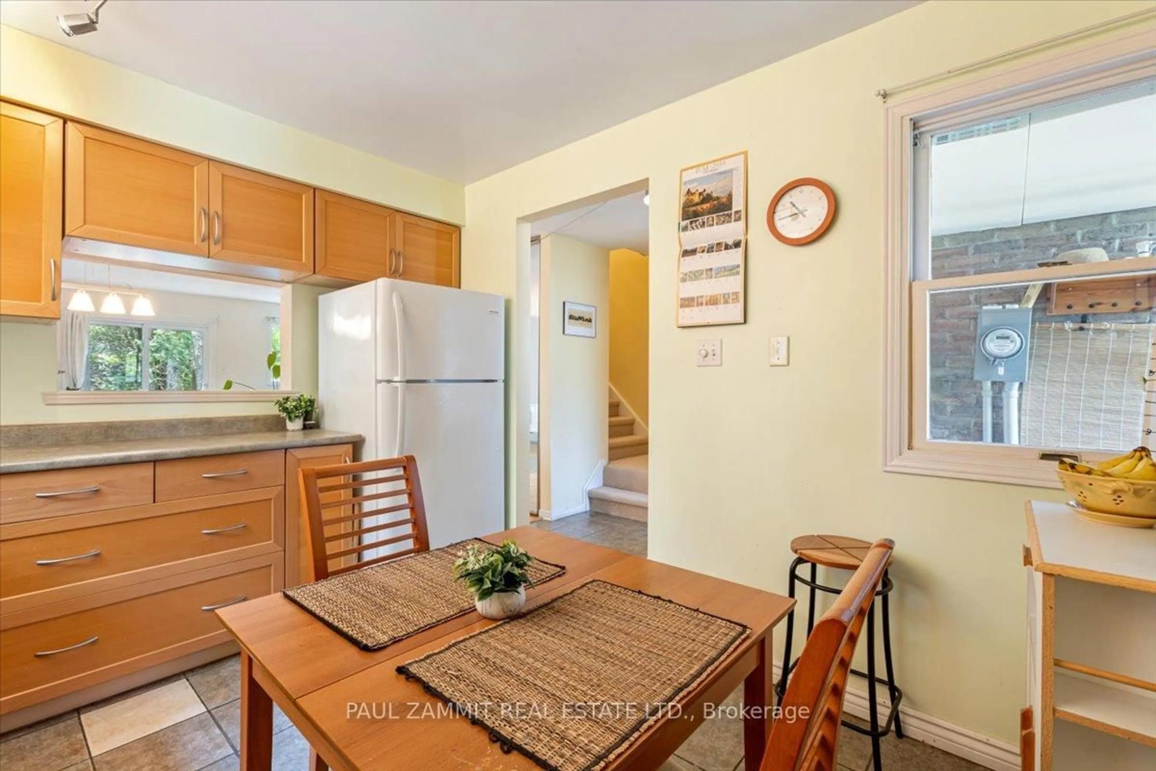 Standard kitchen, unknown for 79 Durie Lane, Markham Ontario L3T 5H4