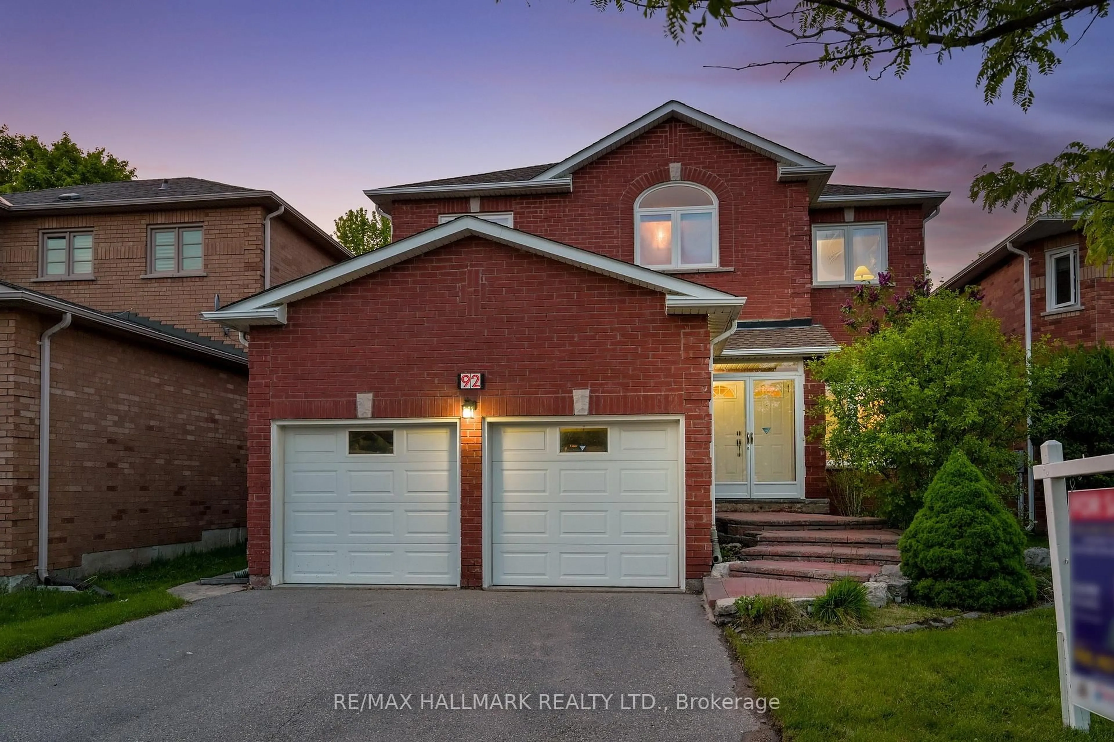 Home with brick exterior material, street for 92 Canyon Hill Ave, Richmond Hill Ontario L4C 0K5