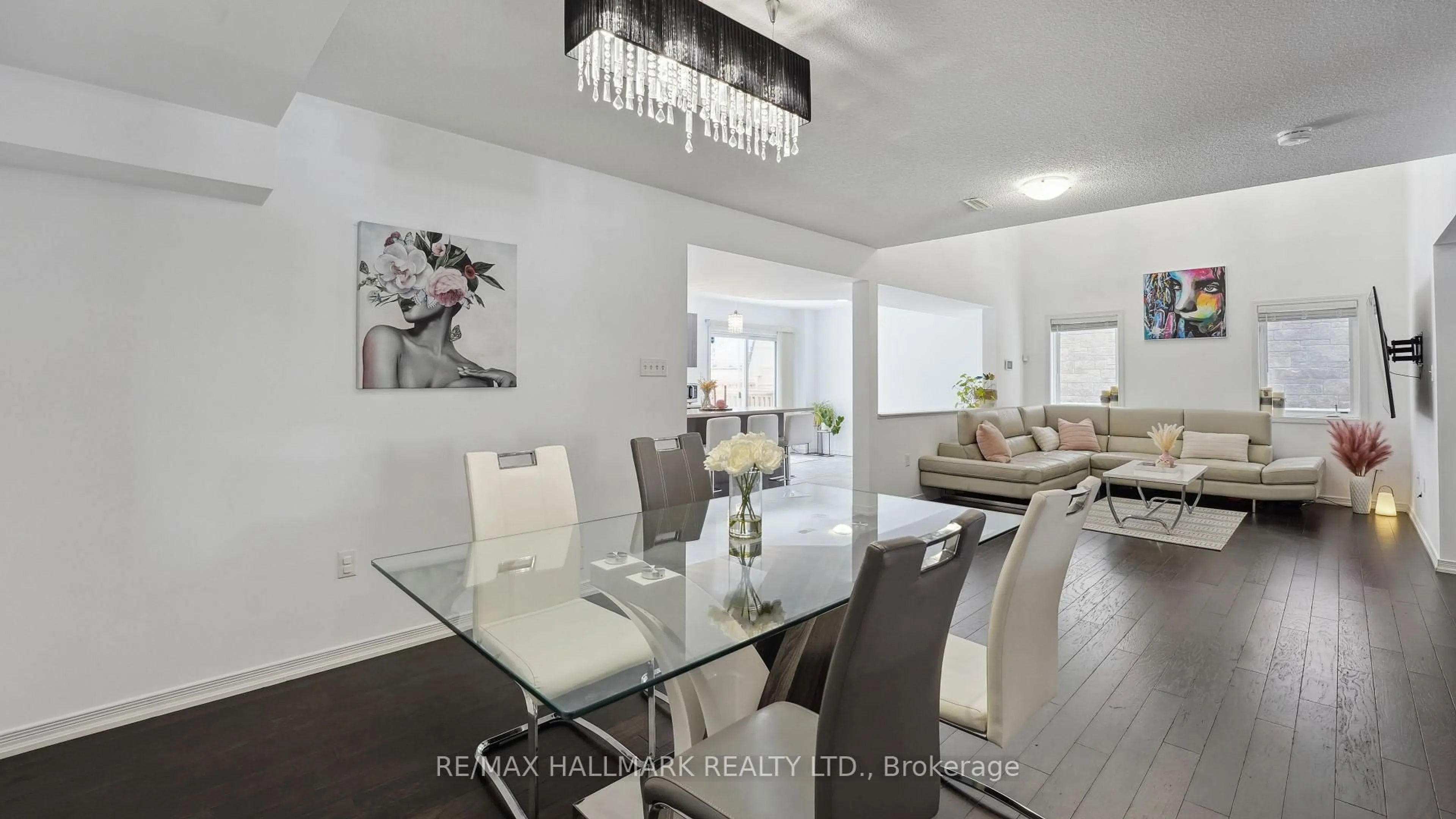 Dining room, wood/laminate floor for 1258 Leslie Dr, Innisfil Ontario L9S 0G3