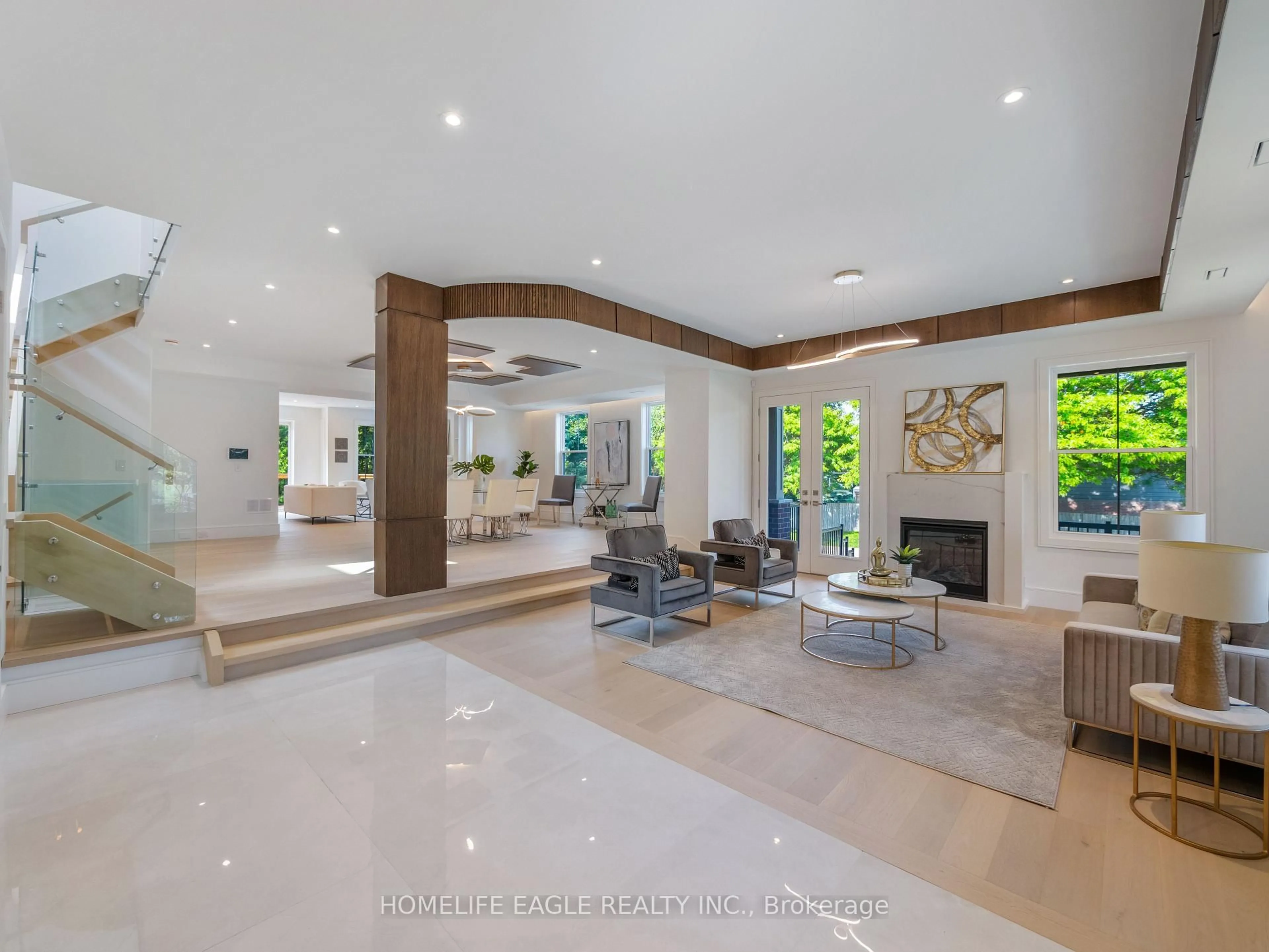 Lobby for 38 Mark St, Aurora Ontario L4G 1L5