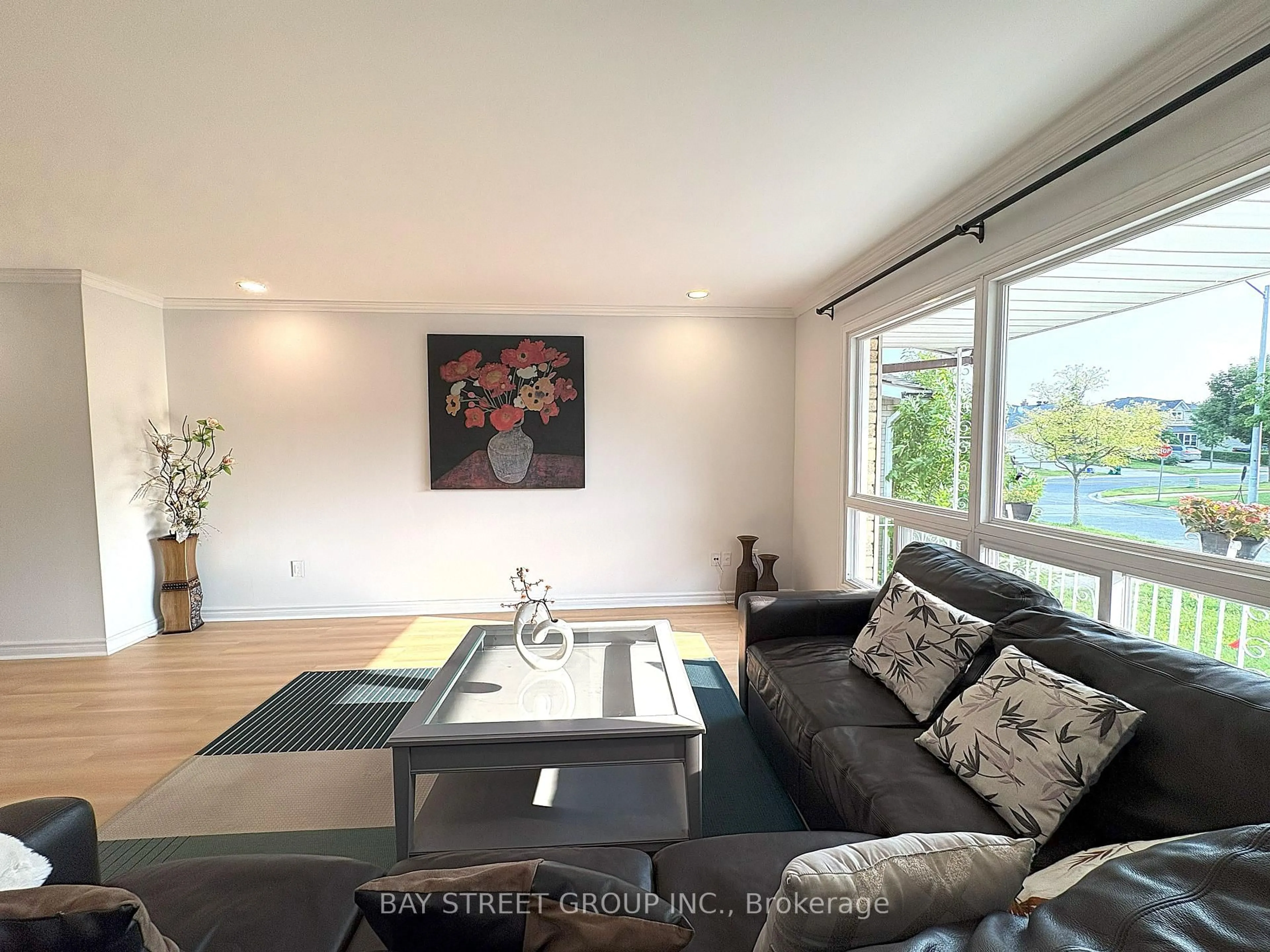 Living room with furniture, unknown for 3 Ascot Cres, Markham Ontario L3R 3P5