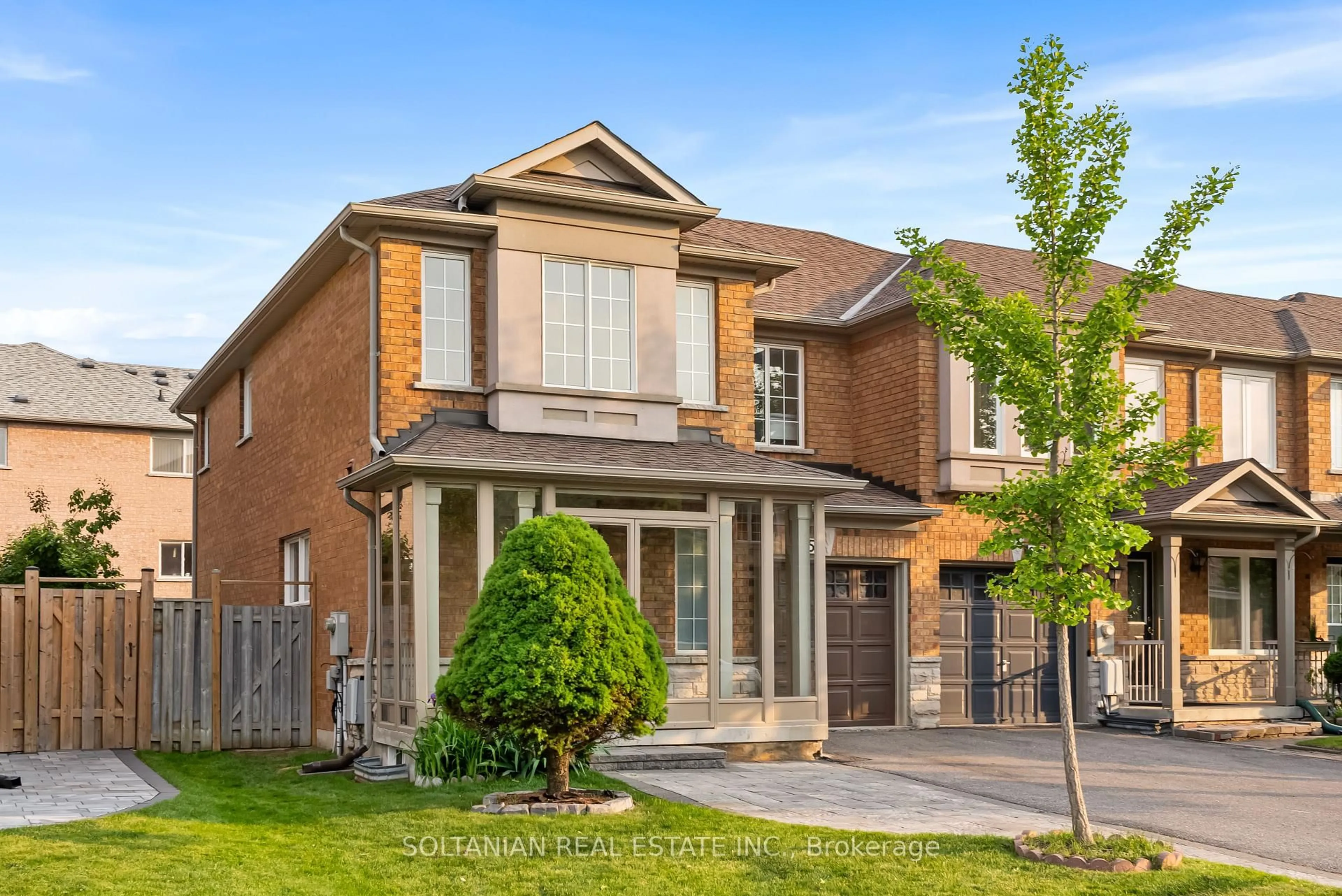 Home with brick exterior material, street for 25 Bassett Ave, Richmond Hill Ontario L4B 4J9