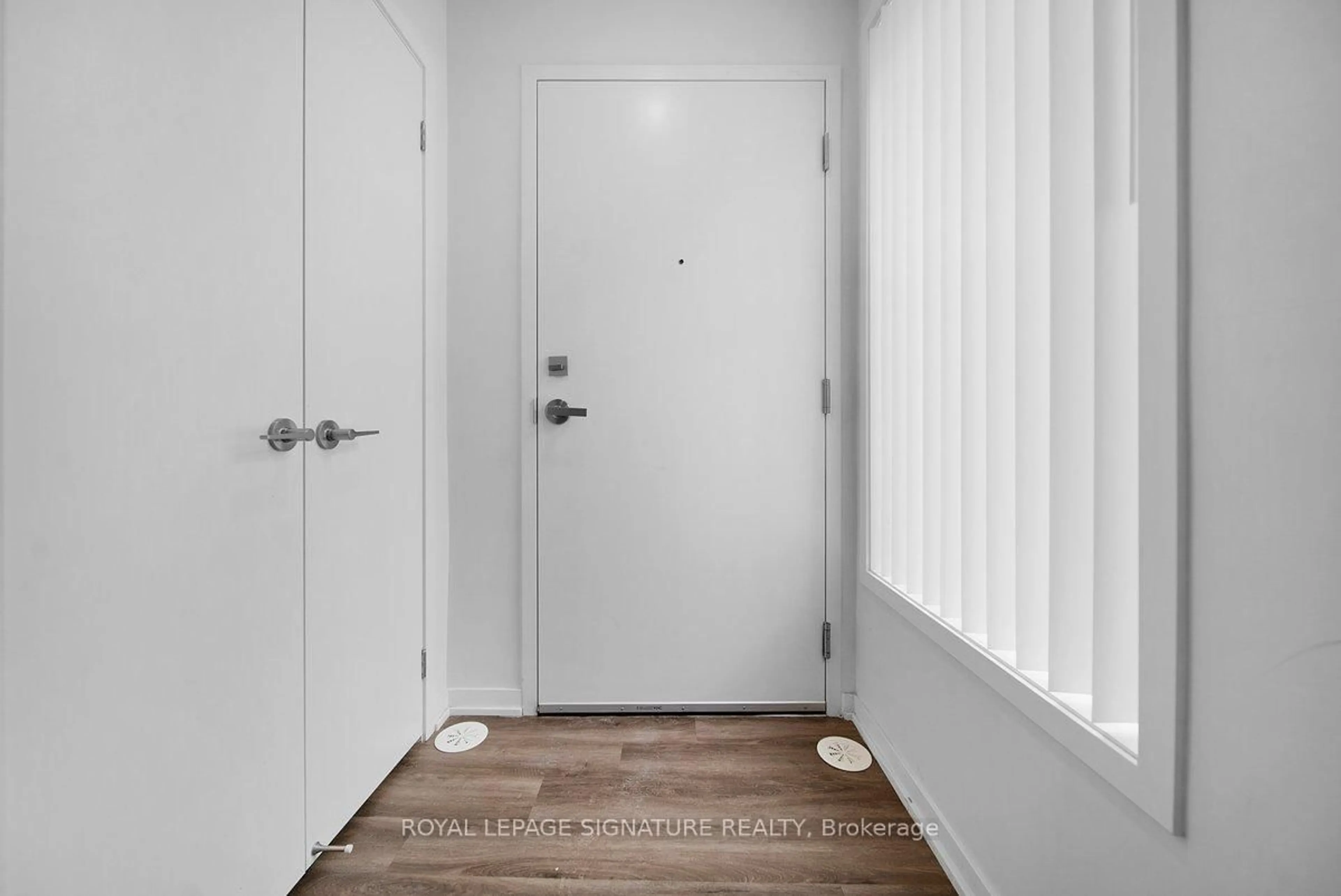 Indoor entryway for 151 Honeycrisp Cres #TH177, Vaughan Ontario L4K 0N6
