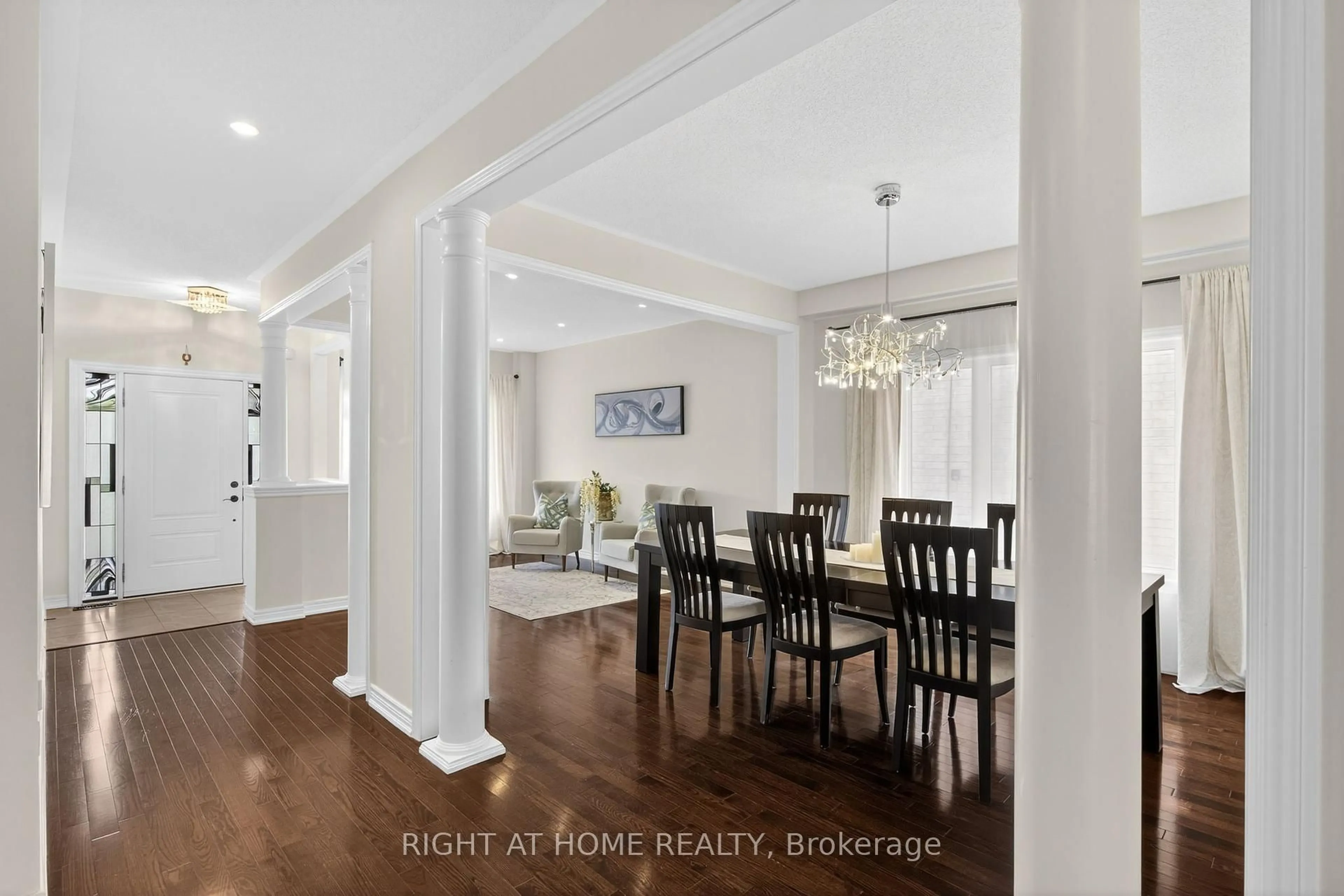 Dining room, wood/laminate floor for 268 Carrier Cres, Vaughan Ontario L6A 4T4