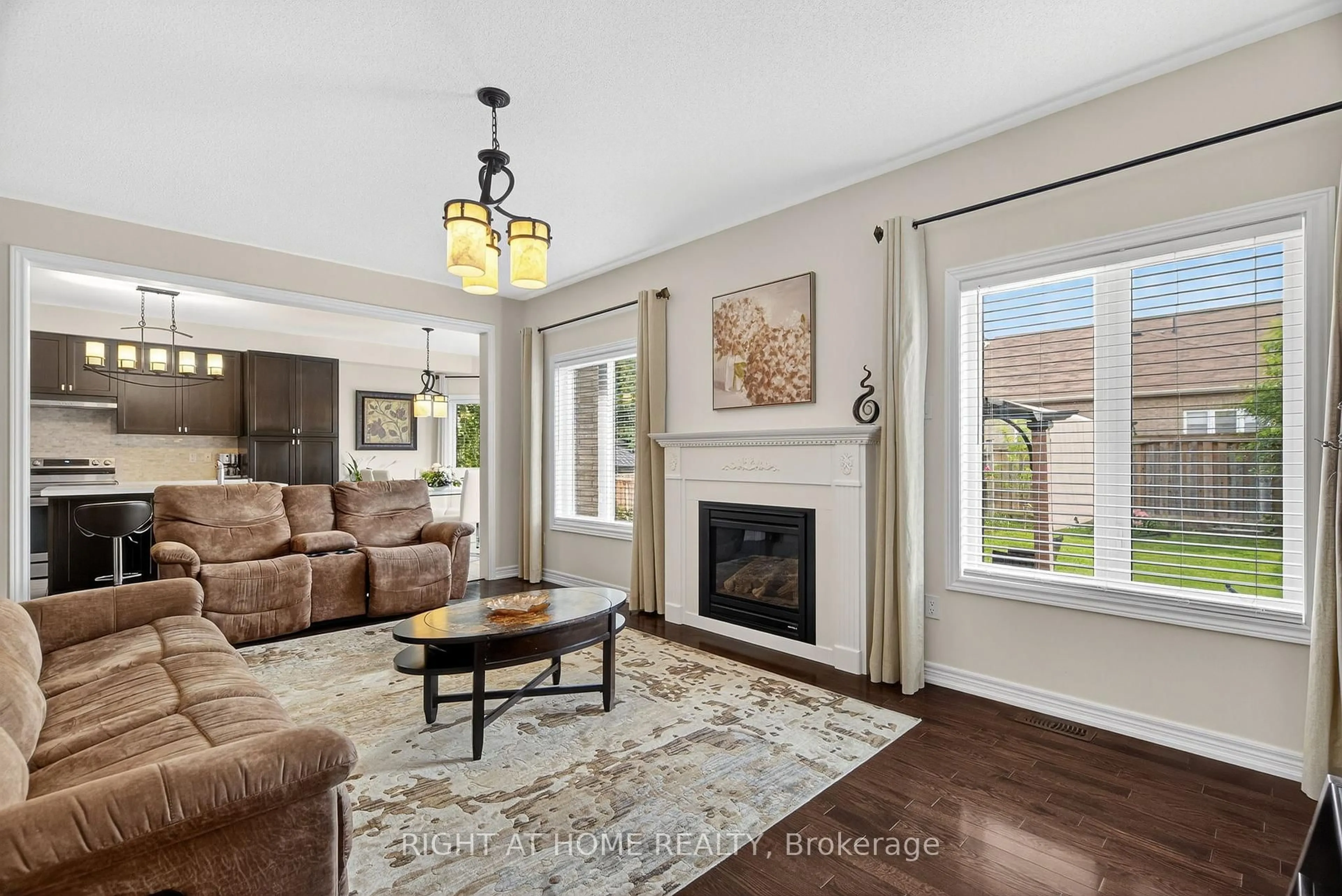 Living room with furniture, unknown for 268 Carrier Cres, Vaughan Ontario L6A 4T4