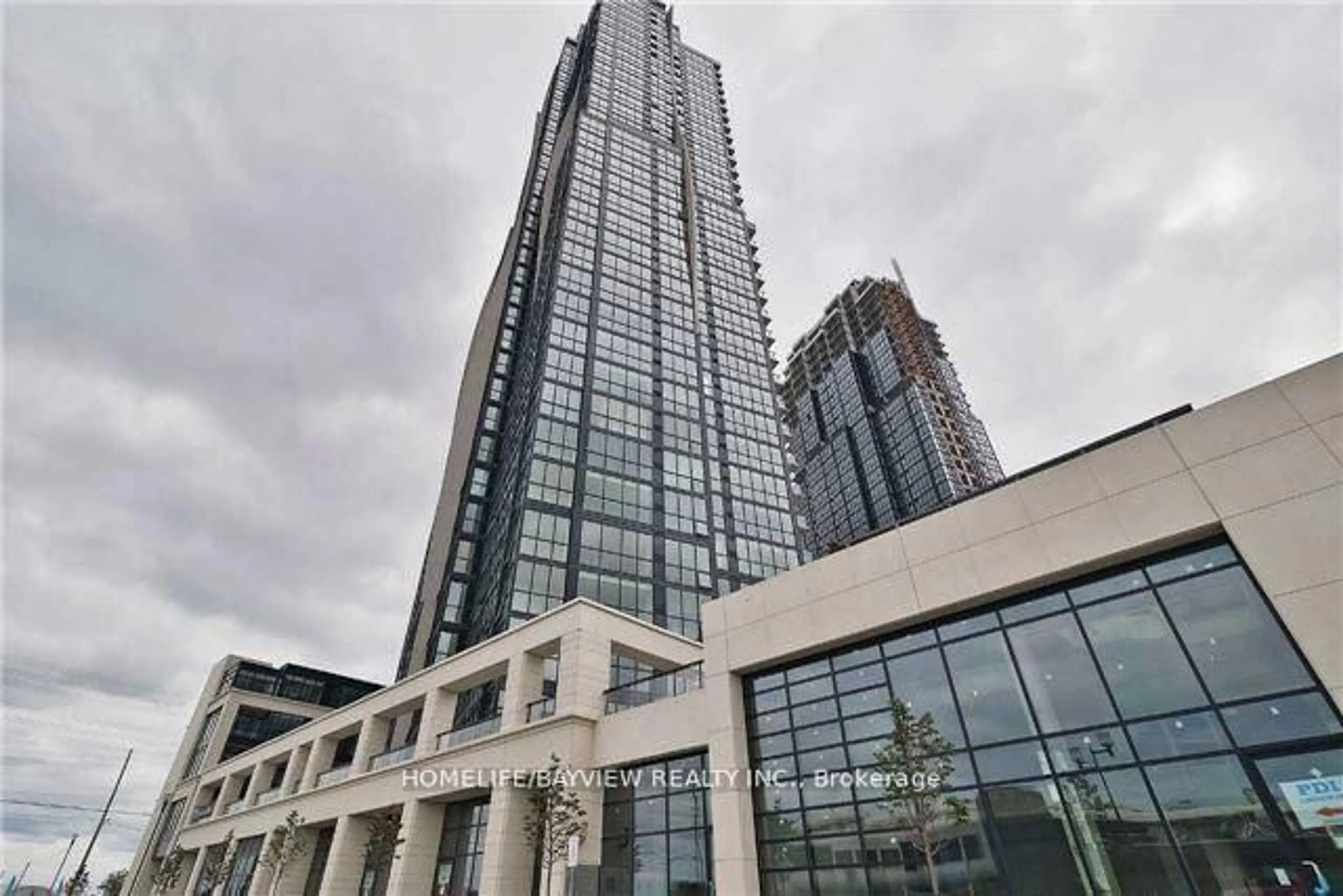 Indoor foyer for 2900 highway 7 #2701, Vaughan Ontario L4K 1W8
