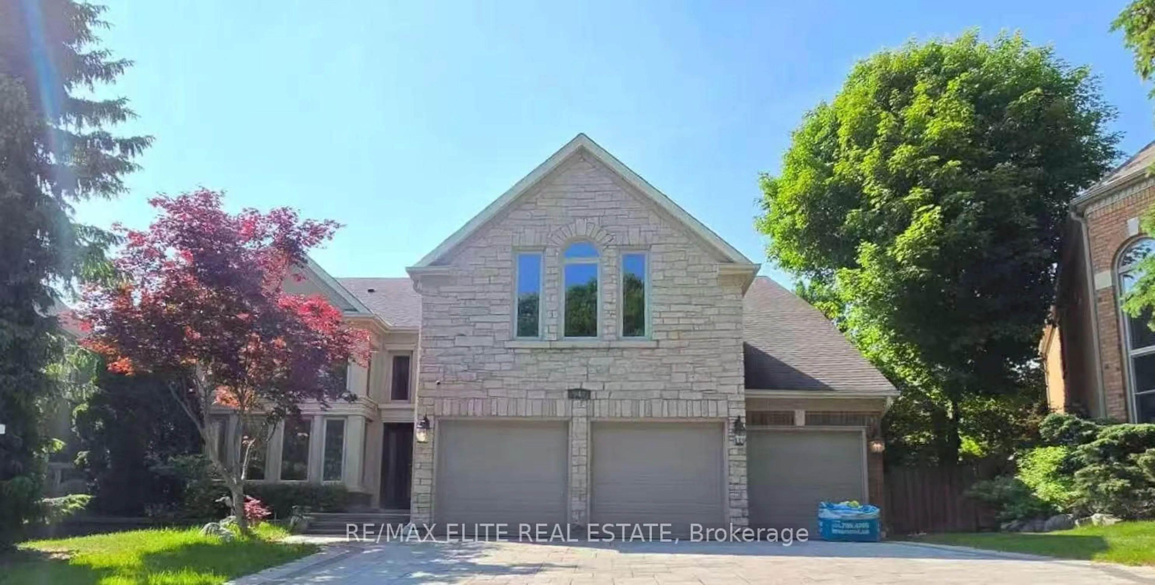 Home with brick exterior material, street for 943 Portminster Crt, Newmarket Ontario L3X 1L8