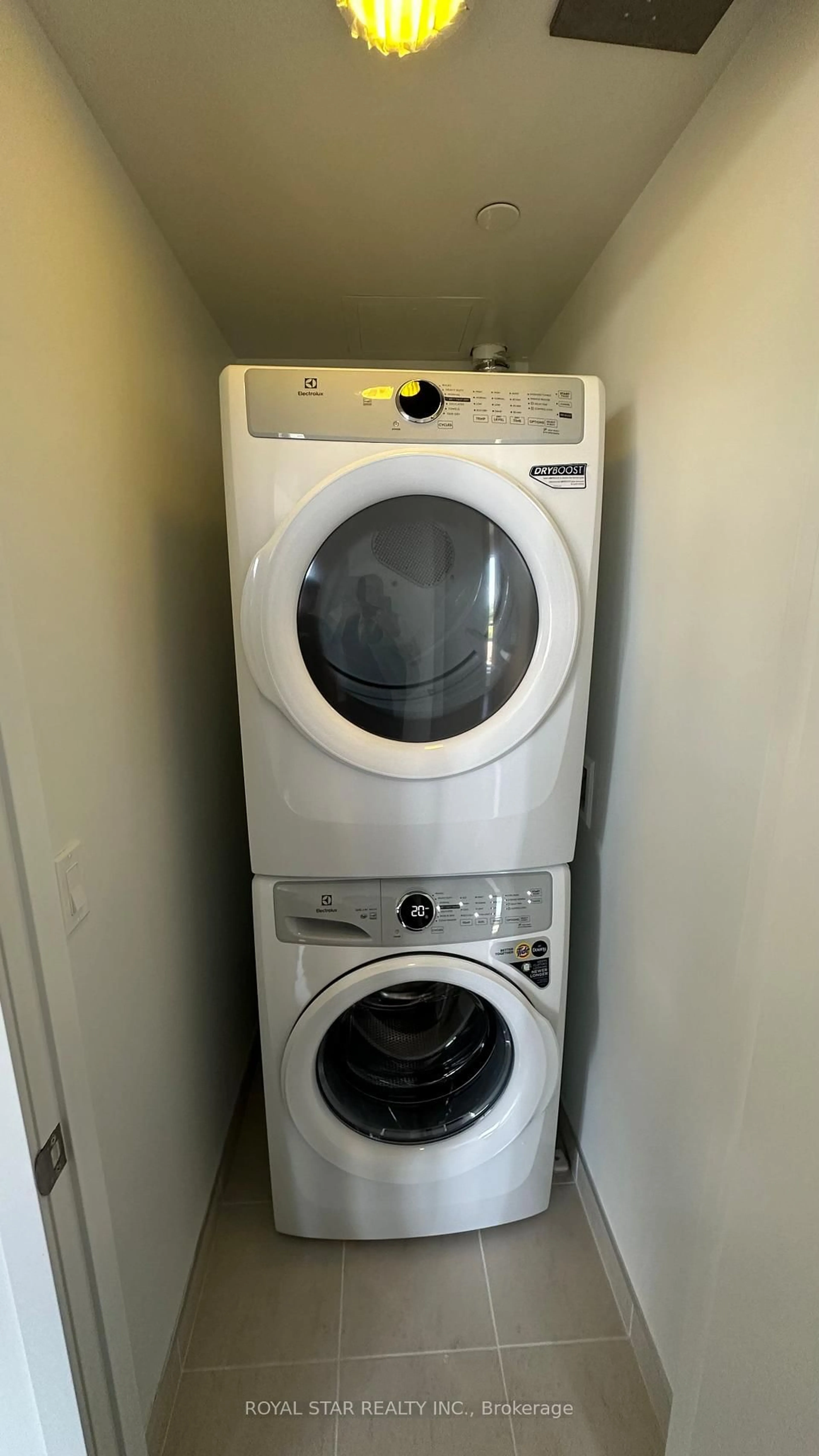 Laundry room for 7950 Bathurst St #B-1503, Vaughan Ontario L4J 0L4