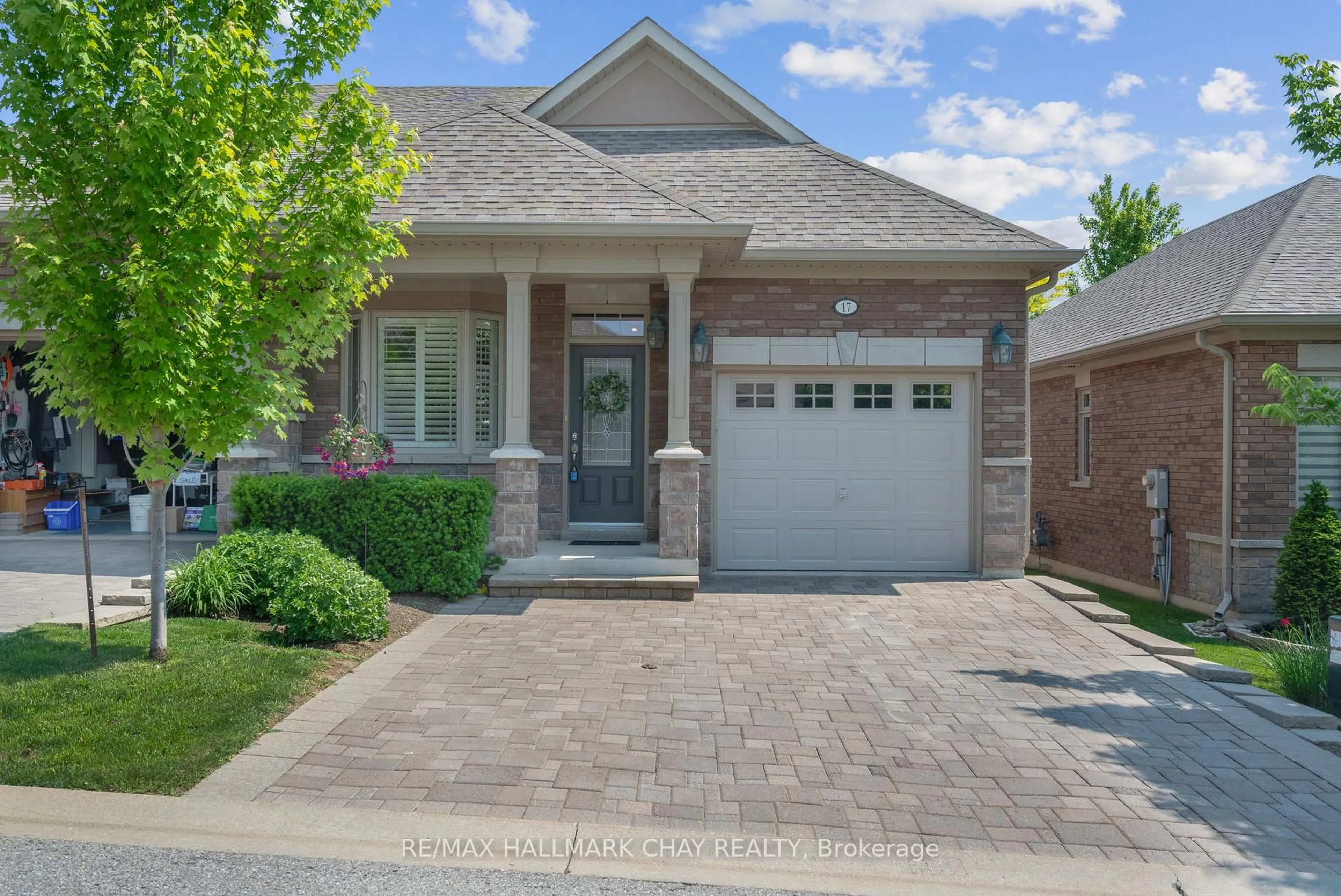 Home with brick exterior material, street for 17 Hillcrest Dr, New Tecumseth Ontario L9R 0K5