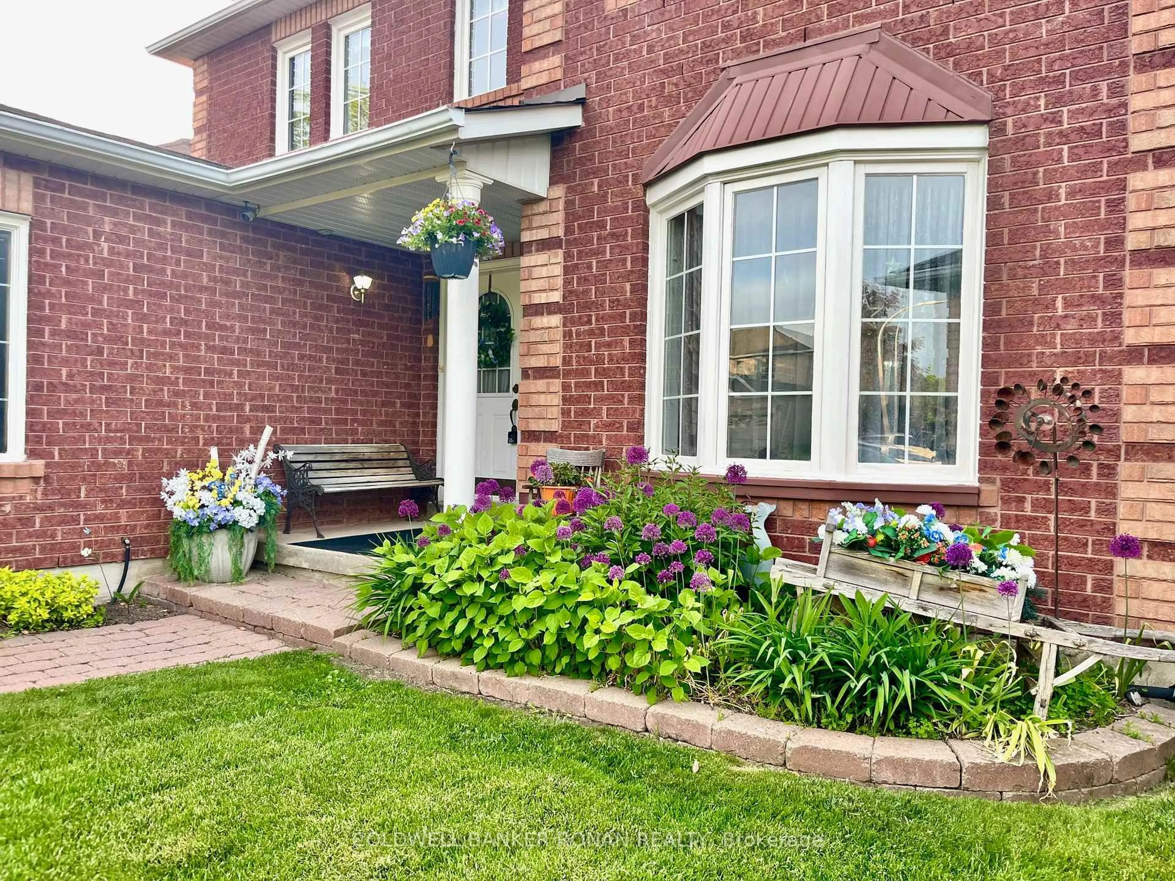 Home with brick exterior material, street for 51 Darling Cres, New Tecumseth Ontario L9R 1P7