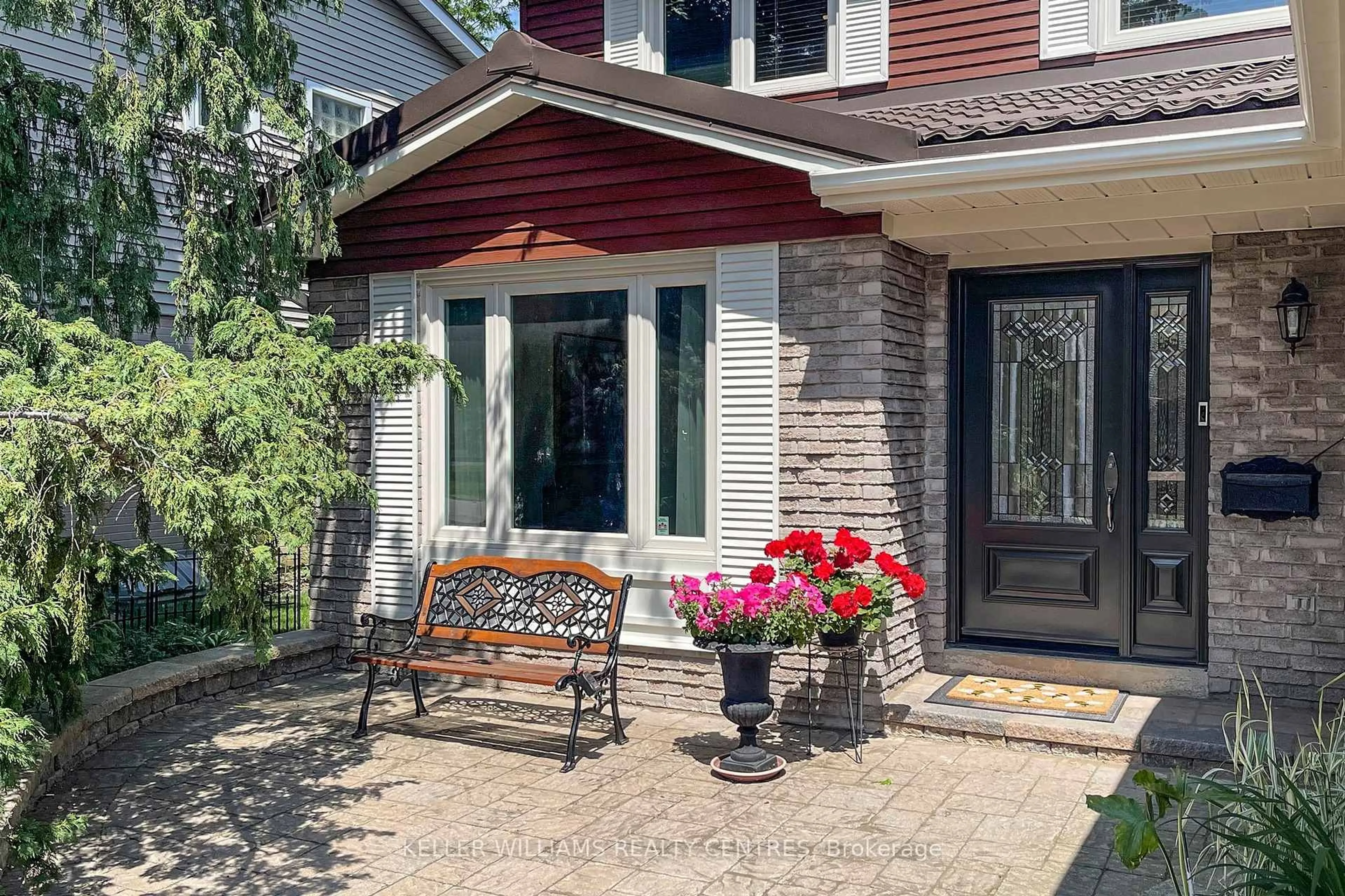 Home with brick exterior material, street for 43 Mayvern Cres, Richmond Hill Ontario L4C 5J5