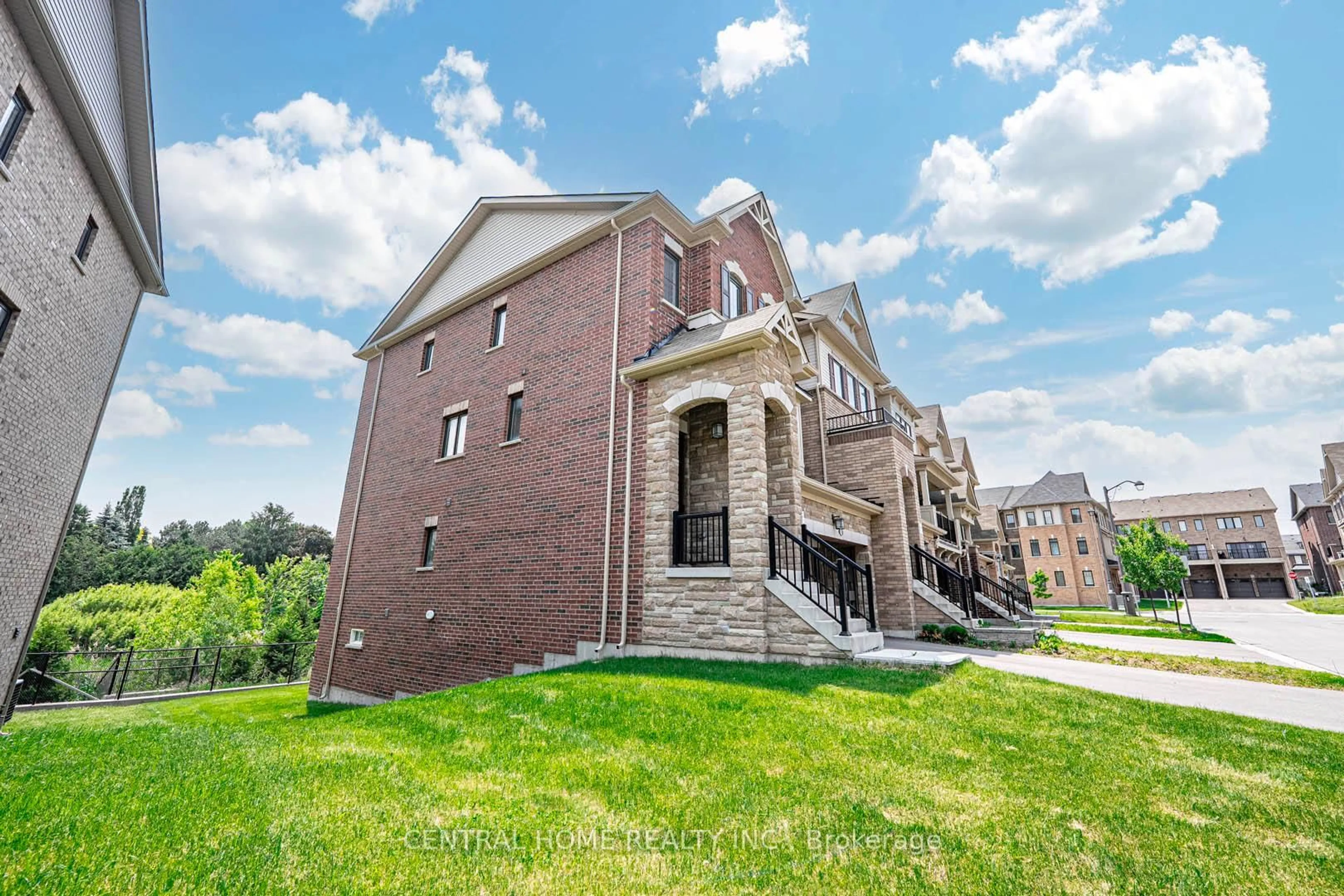 Home with brick exterior material, building for 9 Delft Dr, Markham Ontario L6C 0Z3