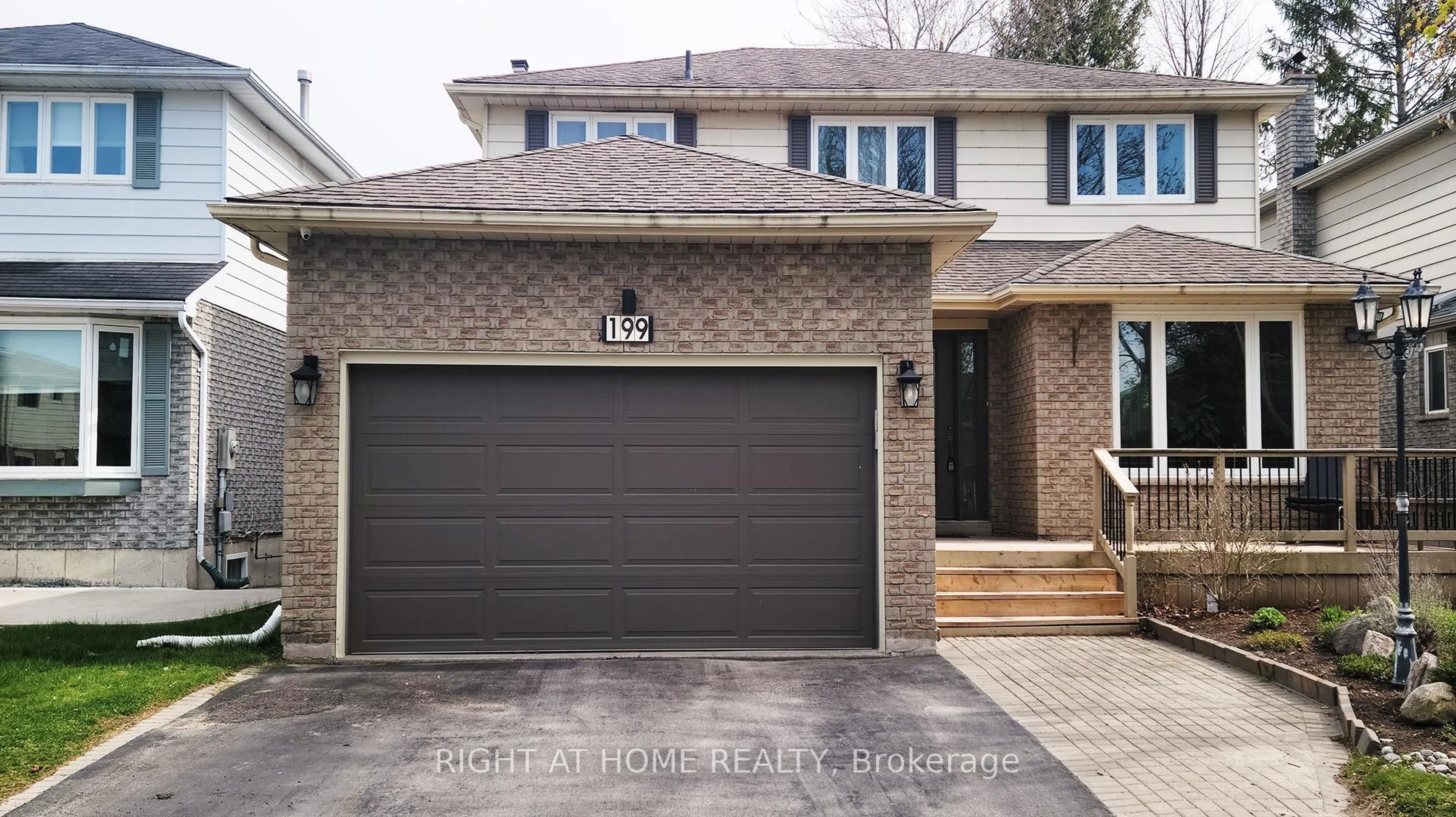 Home with brick exterior material, street for 199 Biscayne Blvd, Georgina Ontario L4P 3L5