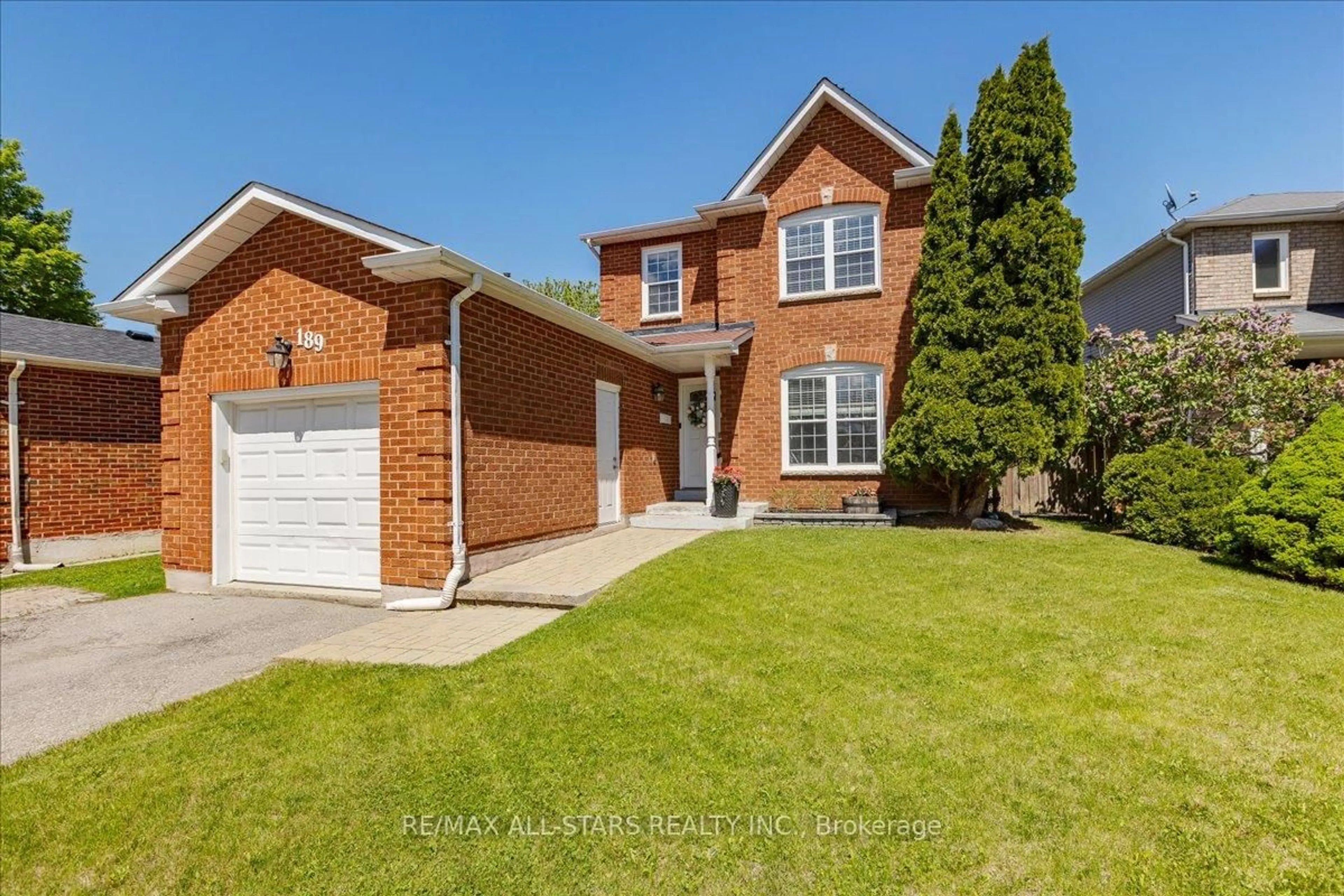 Home with brick exterior material, street for 189 Carrick Ave, Georgina Ontario L4P 3P1