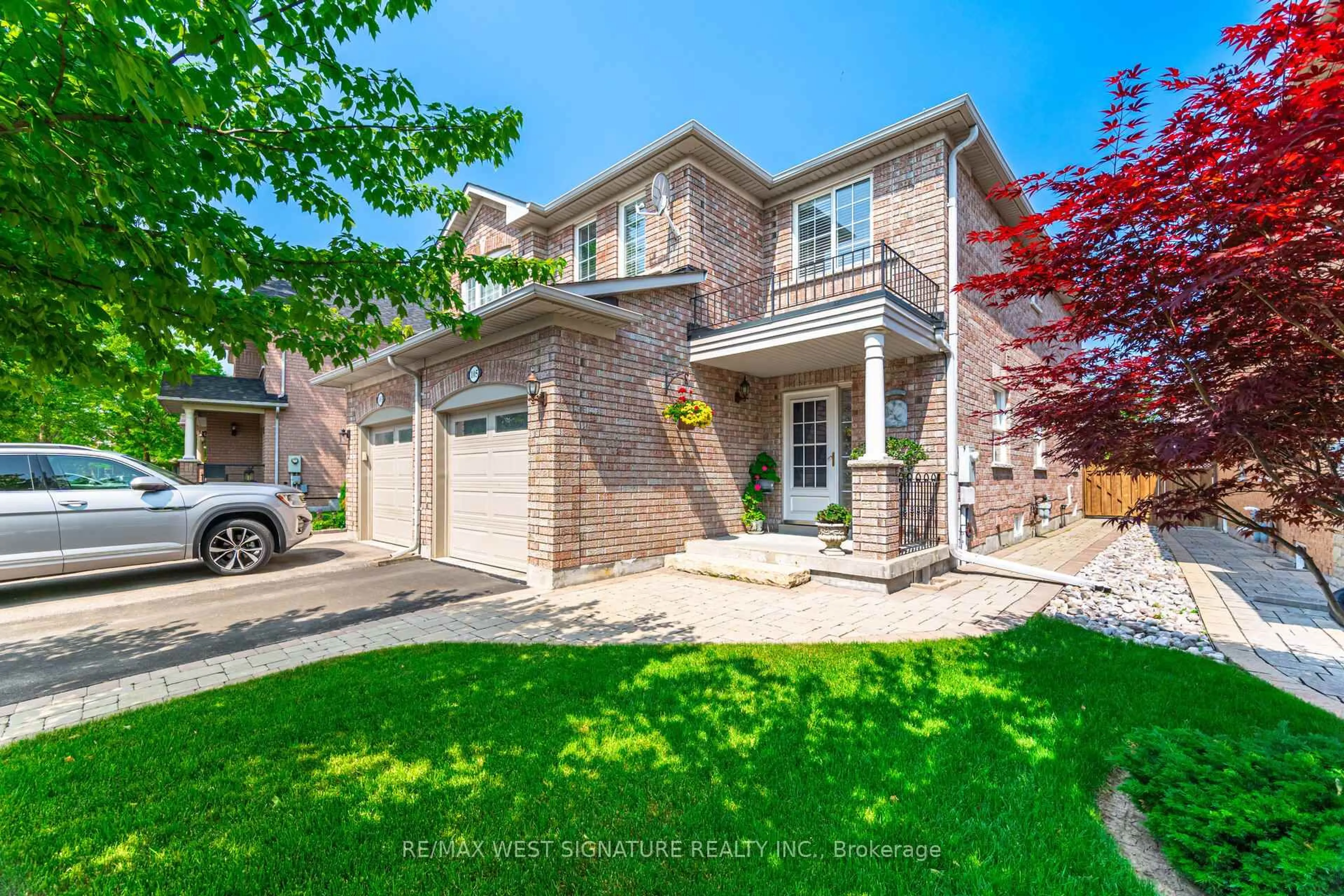 Home with brick exterior material, street for 105 Echo Rdge, Vaughan Ontario L4H 2K1