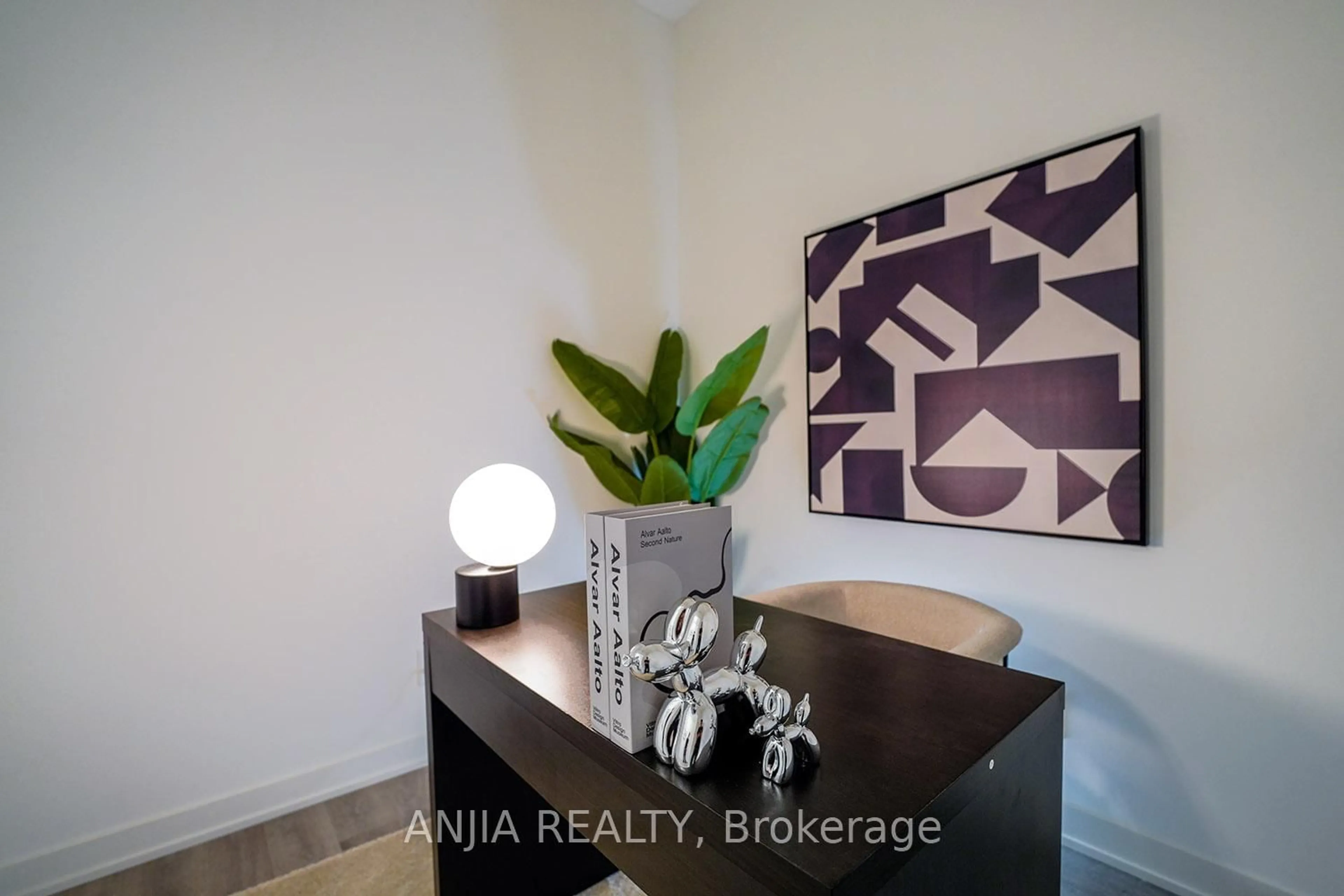 A pic of a room for 8119 Birchmount Rd #1019, Markham Ontario L6G 0H5