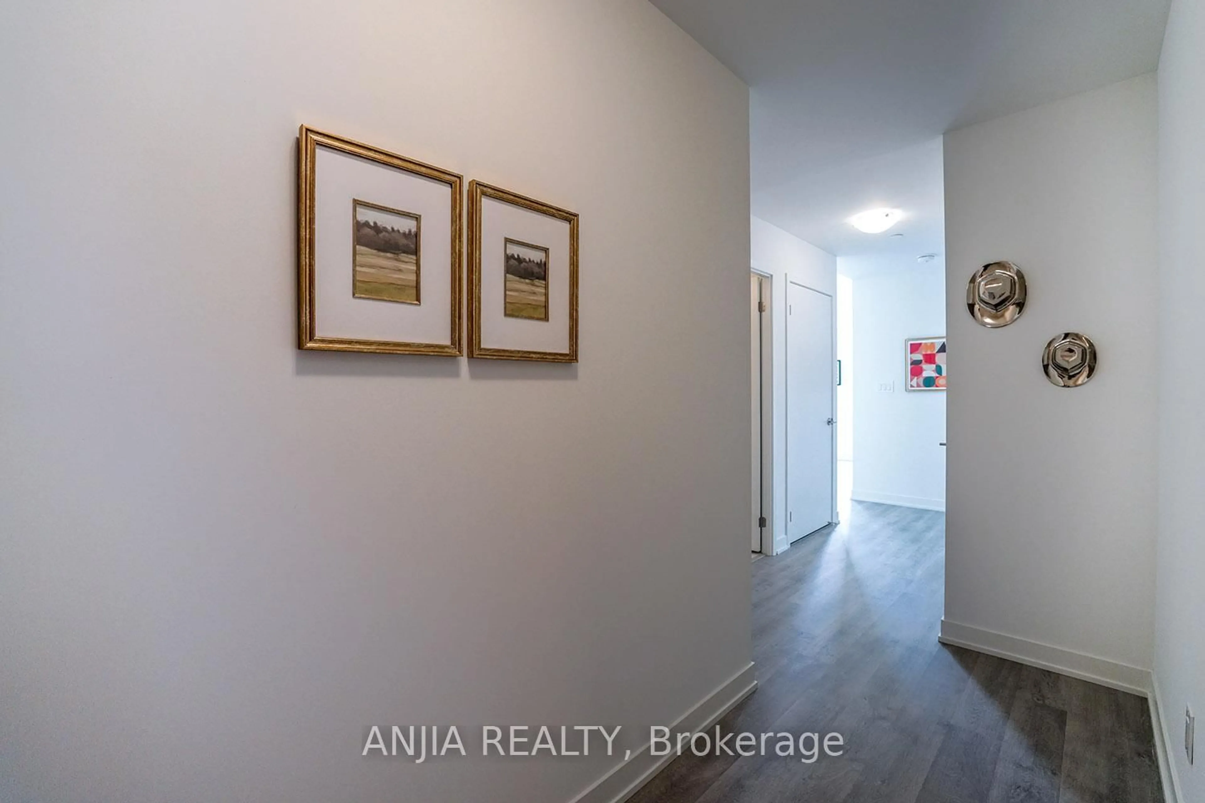 Indoor entryway for 8119 Birchmount Rd #1019, Markham Ontario L6G 0H5