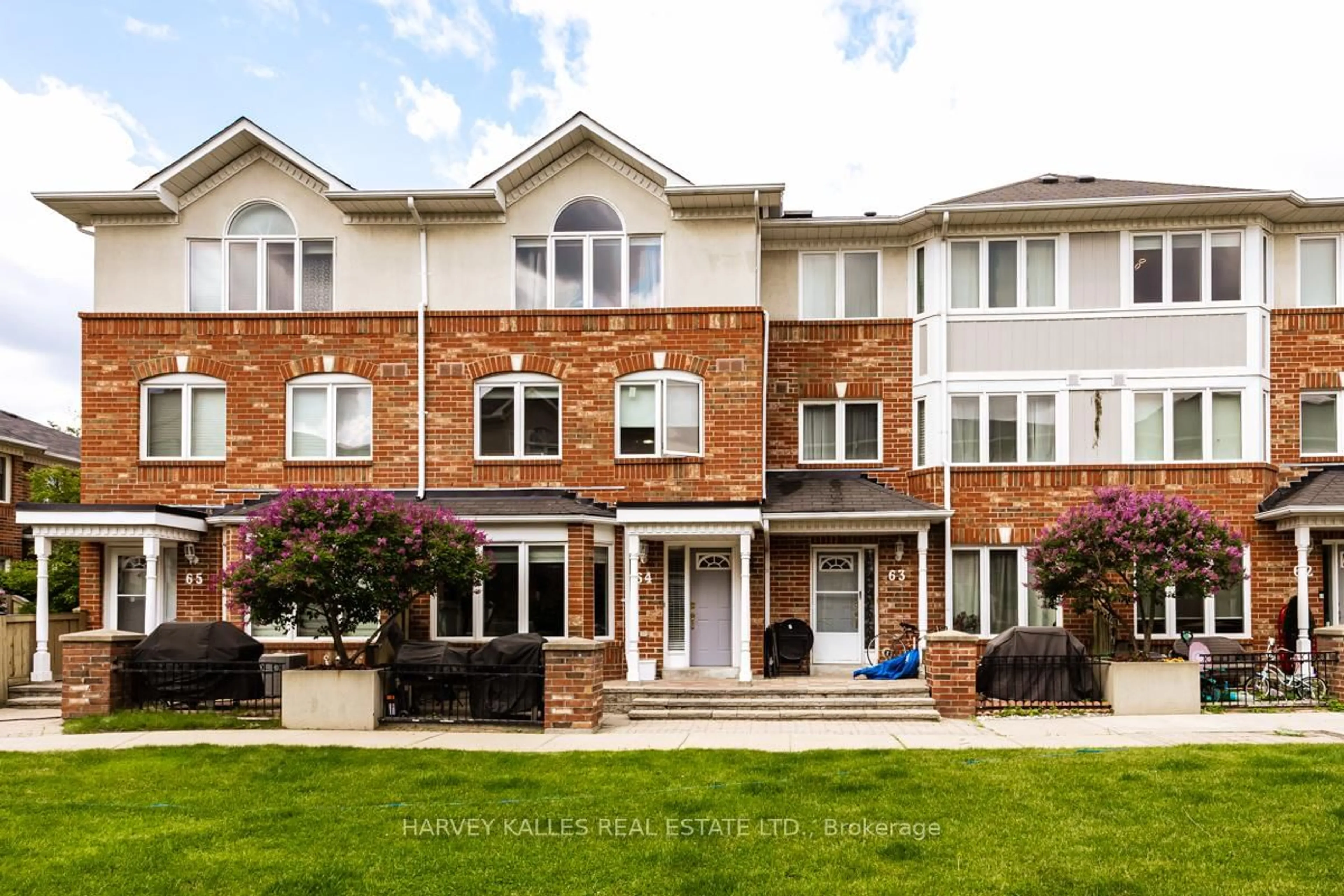 Home with brick exterior material, street for 18 Clark Ave #64, Vaughan Ontario L4J 8H1