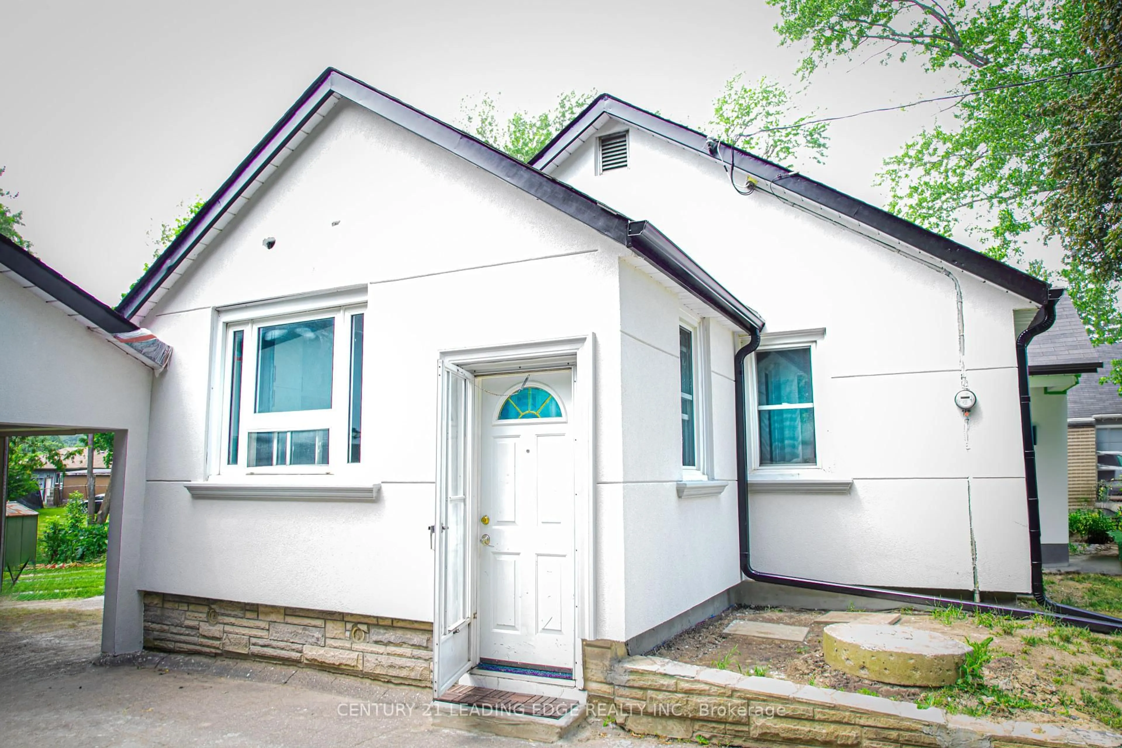 Unknown for 14376 Jane St, King Ontario L7B 1A3
