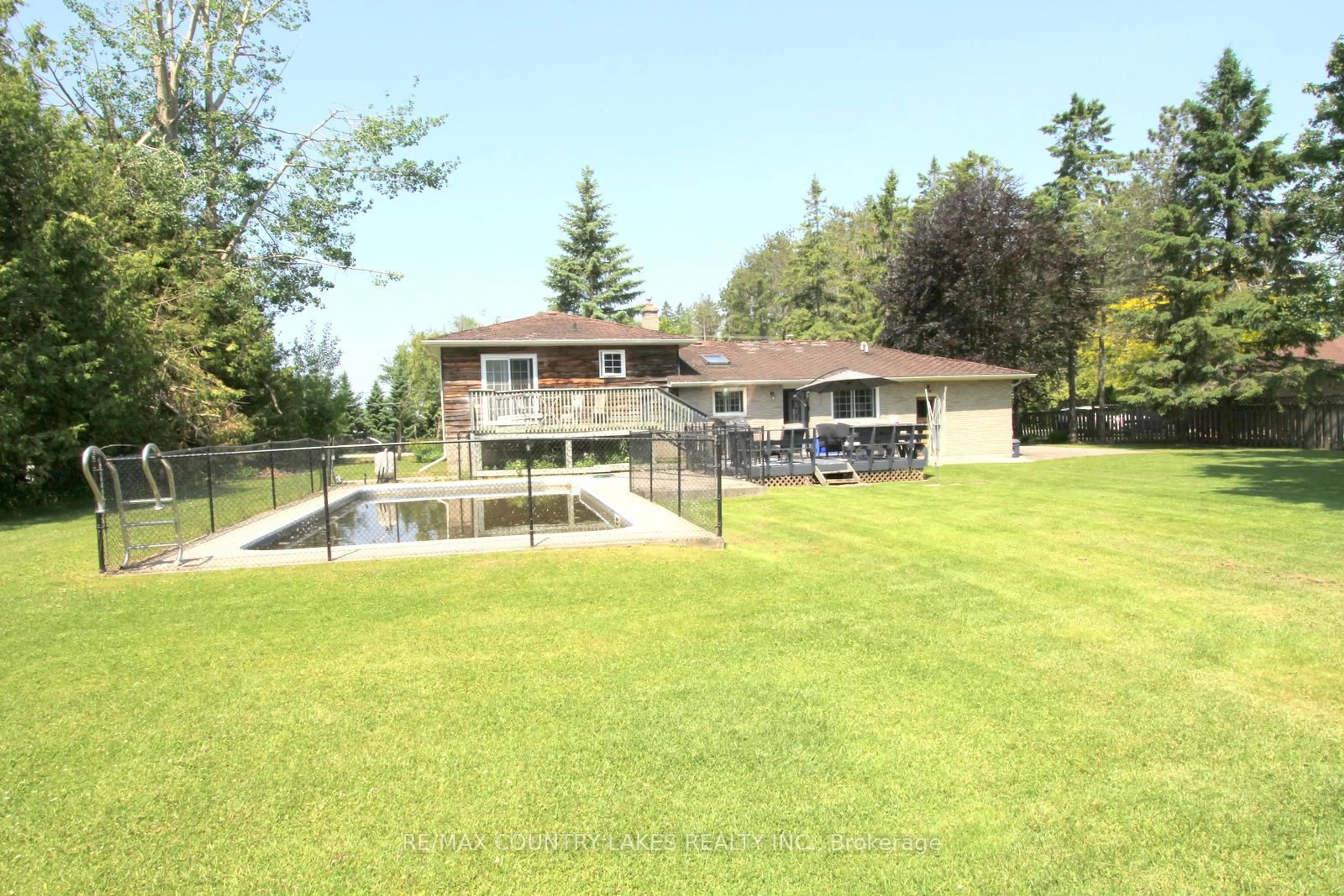 A pic from outside/outdoor area/front of a property/back of a property/a pic from drone, water/lake/river/ocean view for 25725 Maple Beach Rd, Brock Ontario L0K 1A0