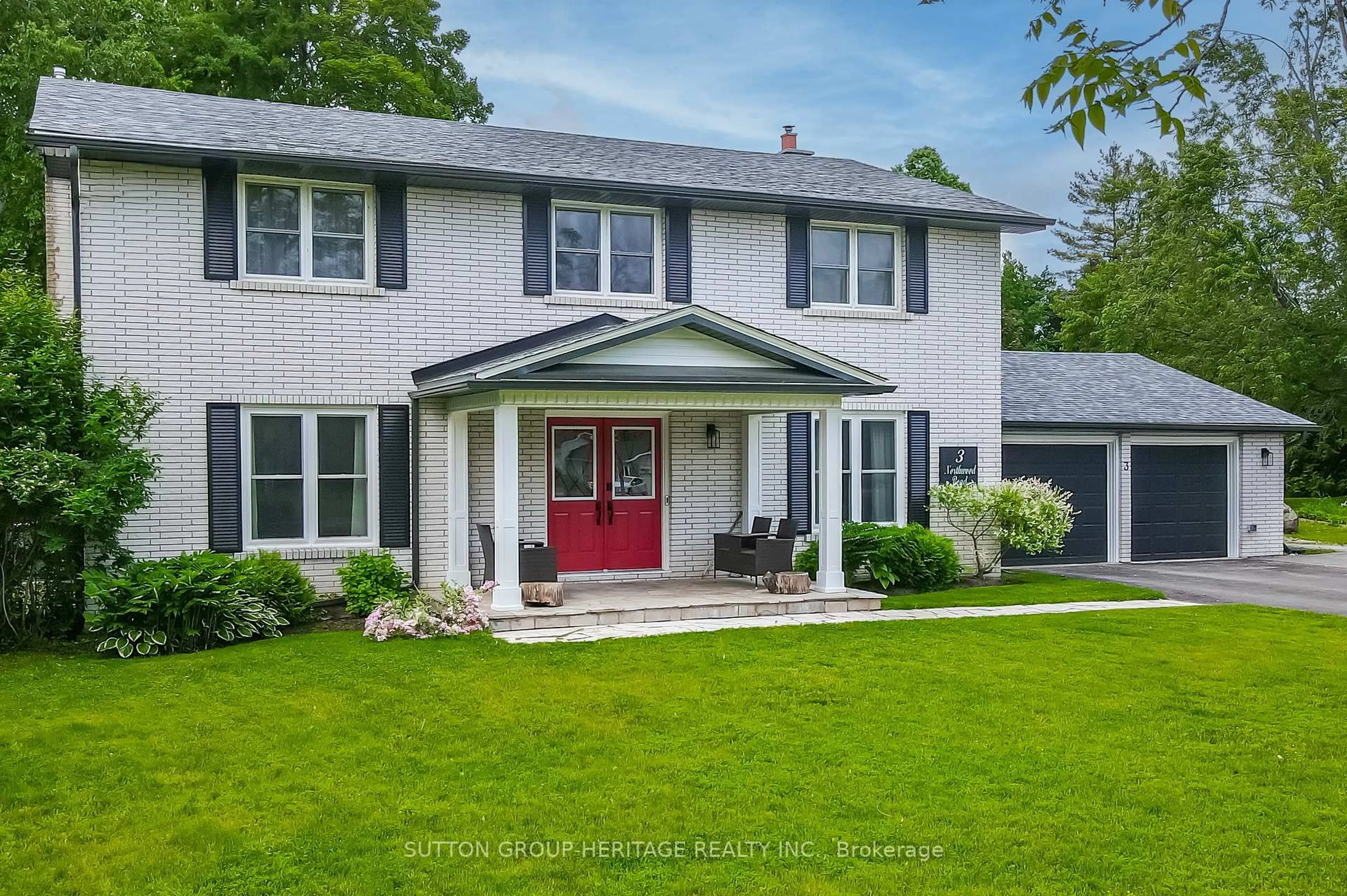 Home with brick exterior material, street for 3 Northwood Rd, Georgina Ontario L0E 1R0