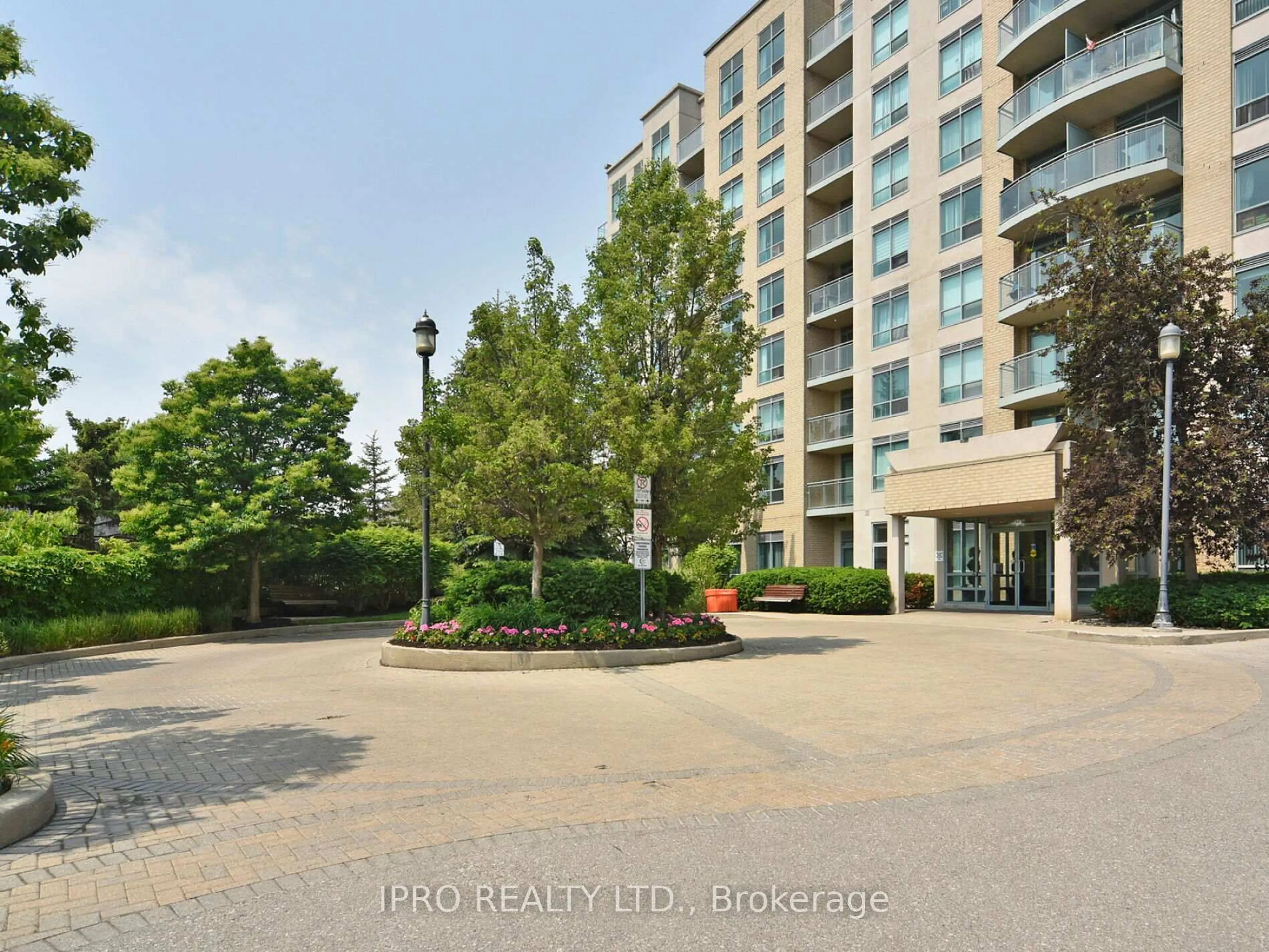 Unknown for 51 Baffin Crt #501, Richmond Hill Ontario L4B 4P6