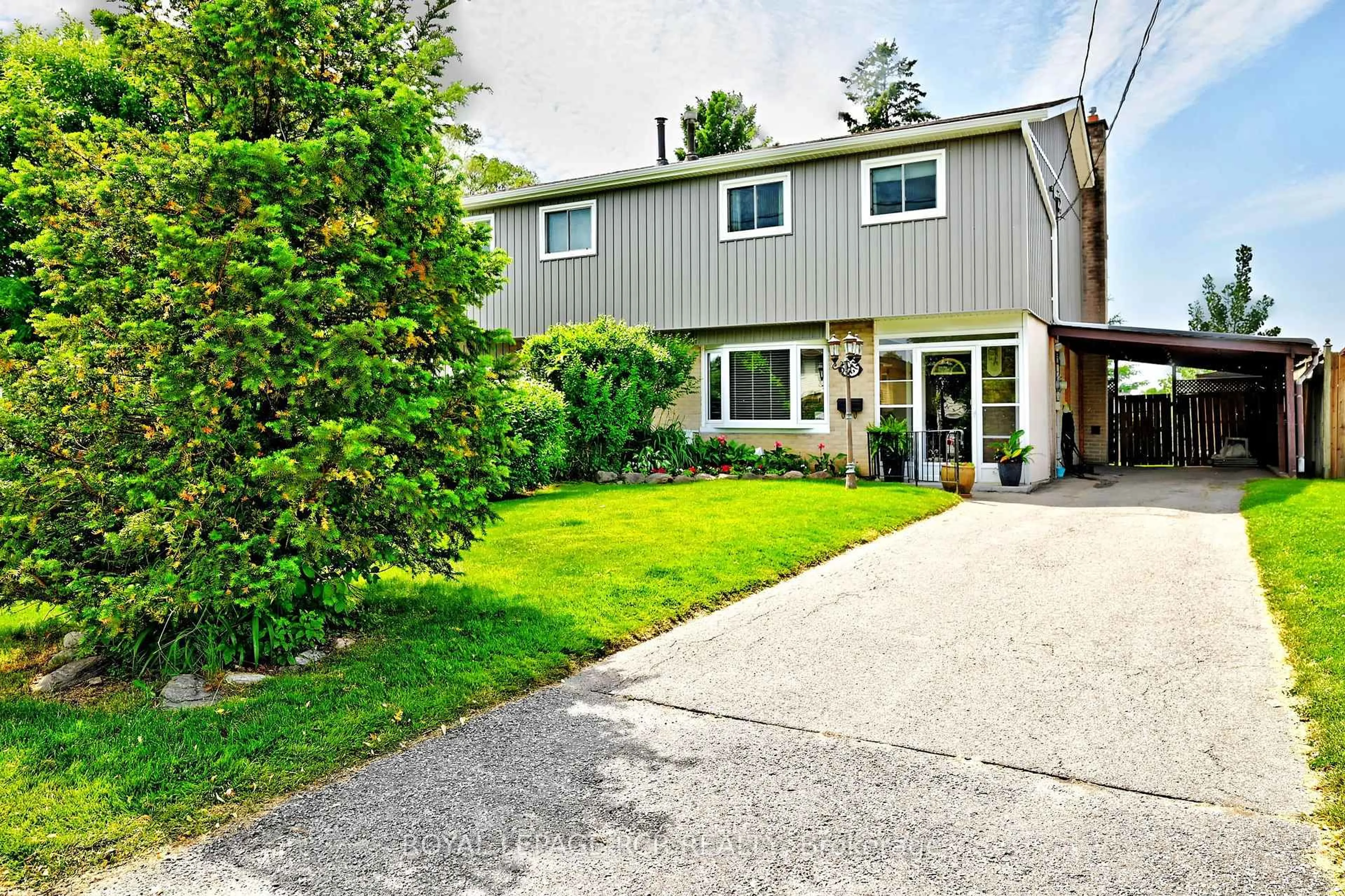 Unknown for 252 Patterson St, Newmarket Ontario L3Y 3L8