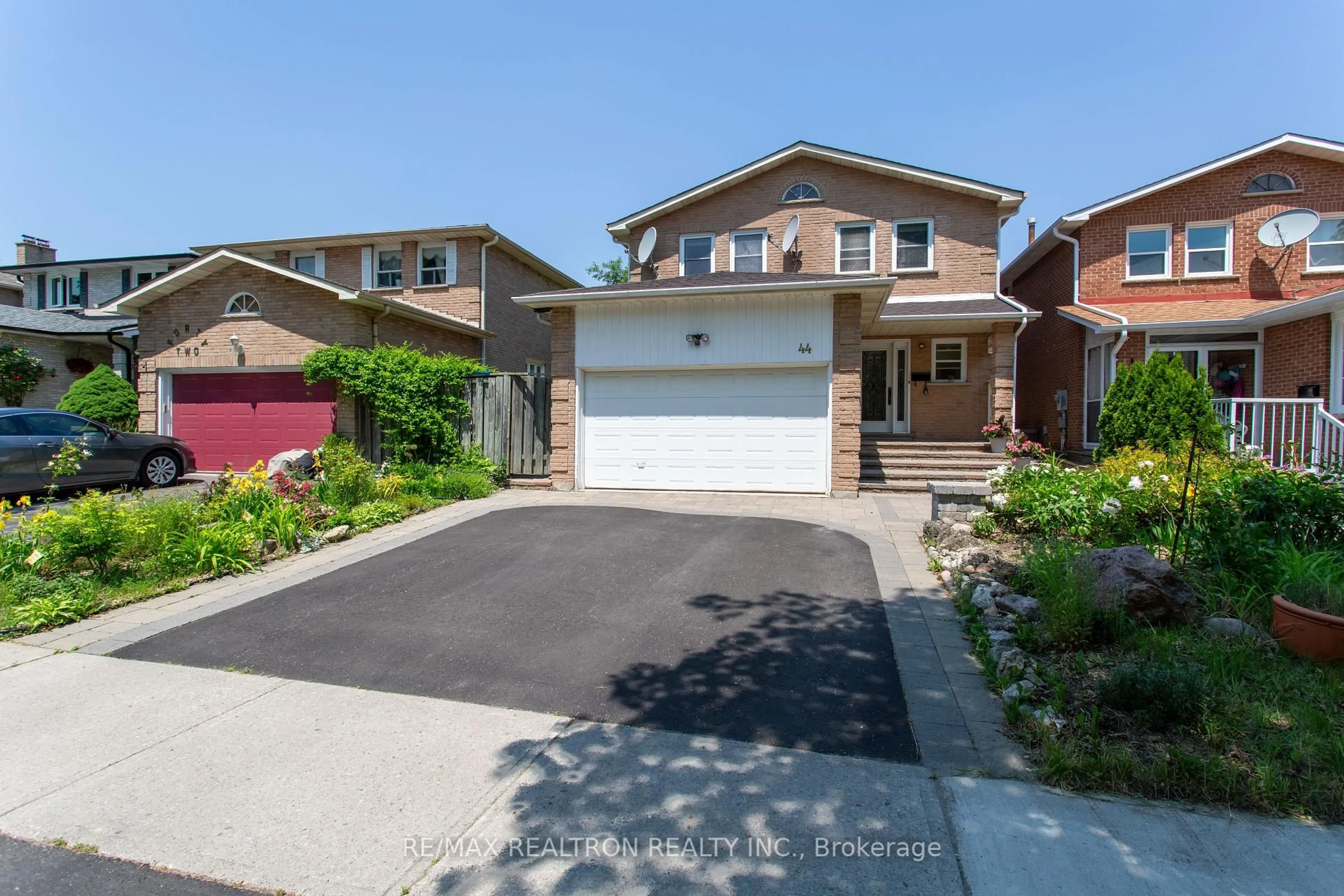 Home with brick exterior material, street for 44 Graham Cres, Markham Ontario L3P 4M1