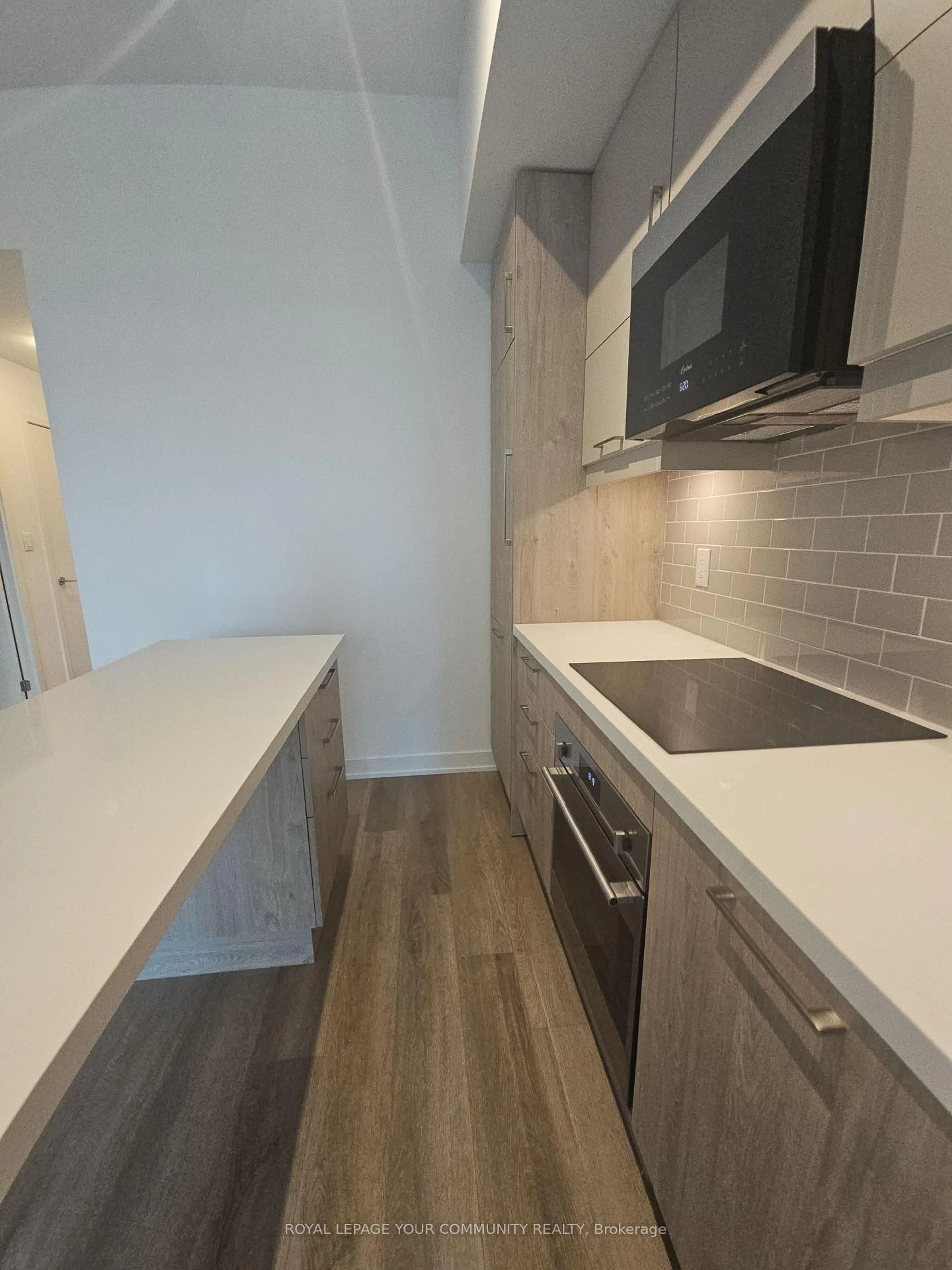 Standard kitchen, unknown for 8119 Birchmount Rd #1004, Markham Ontario L6G 0H5
