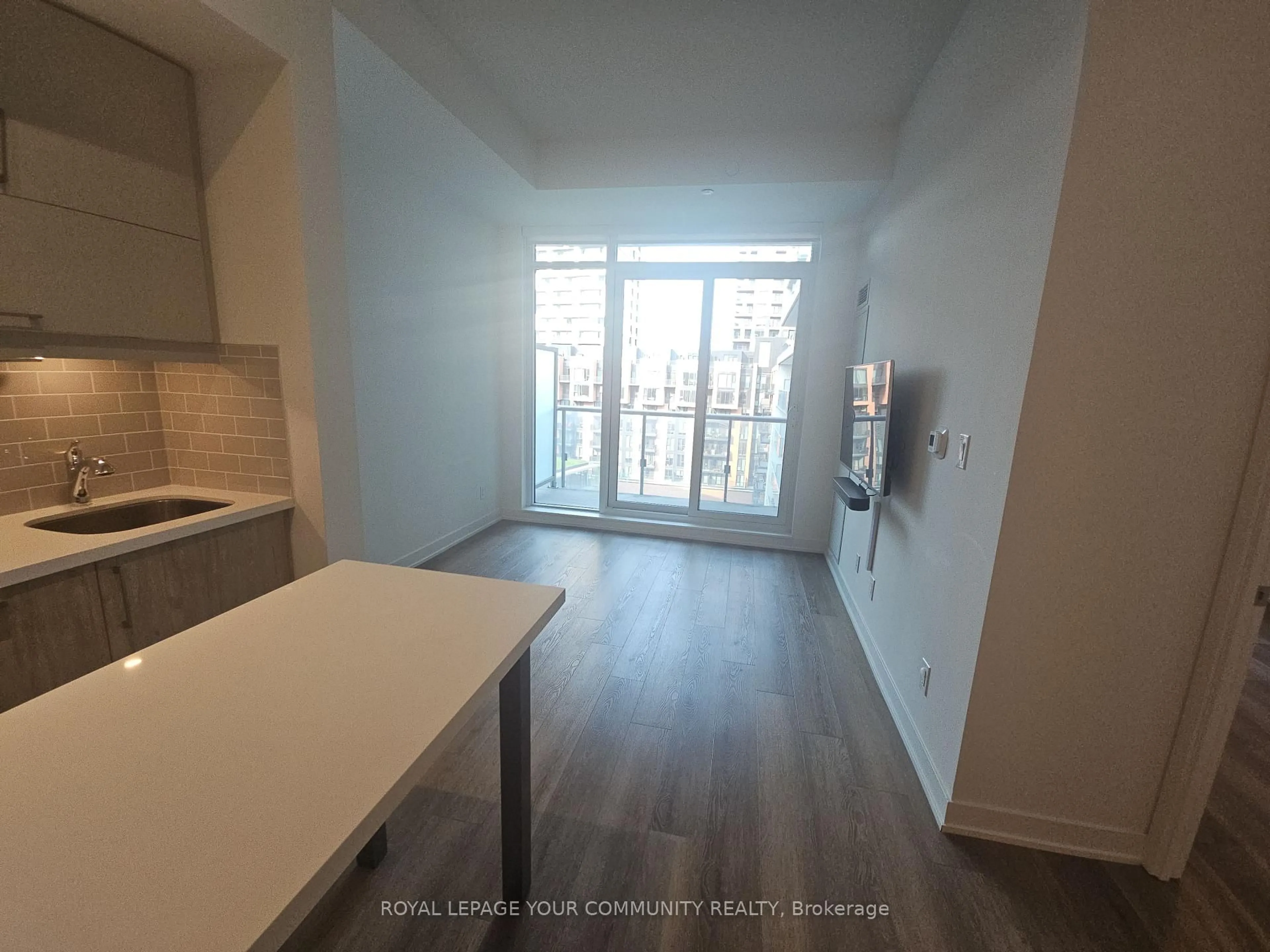 Unknown for 8119 Birchmount Rd #1004, Markham Ontario L6G 0H5