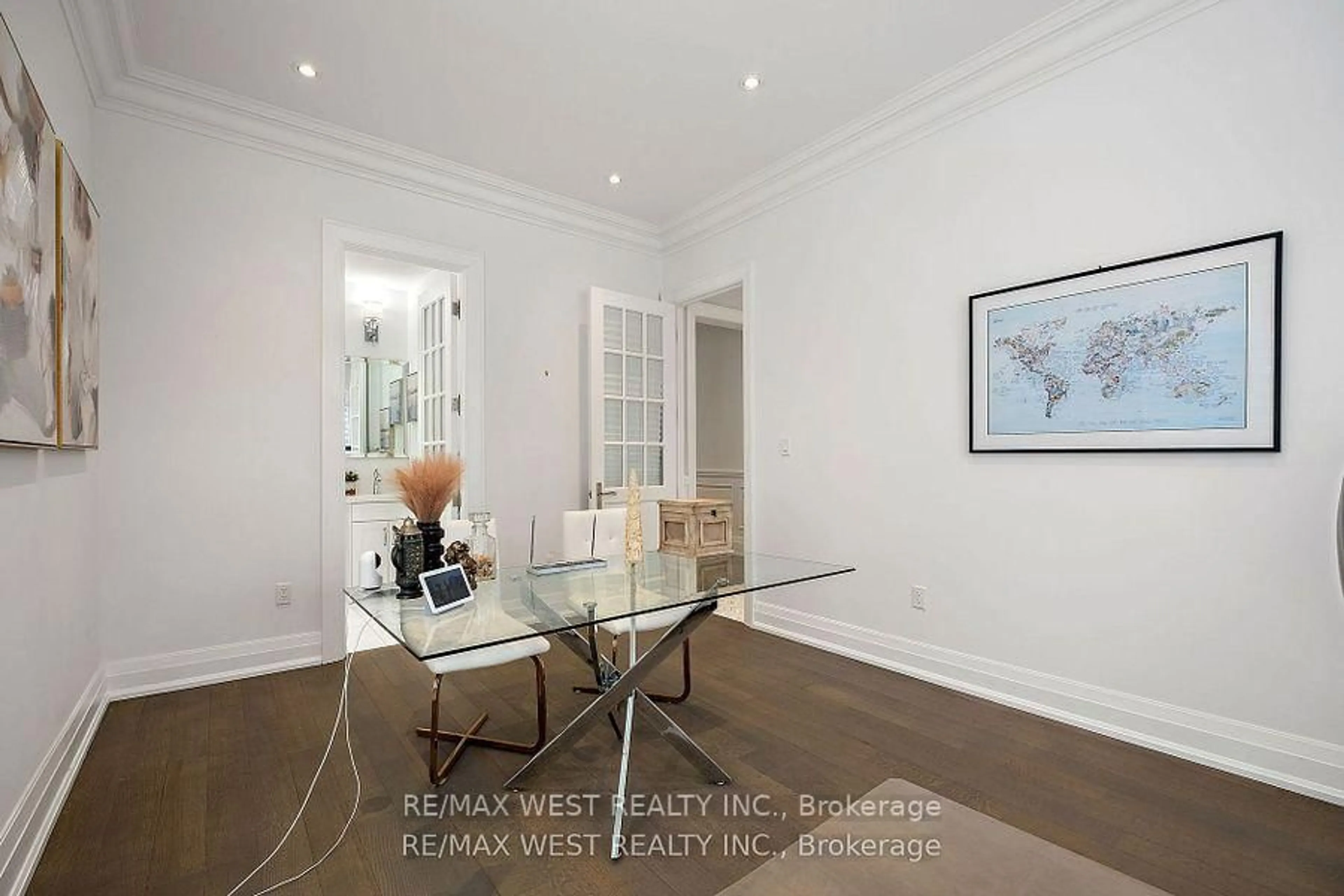 Unknown for 336 Pine Trees Crt, Richmond Hill Ontario L4C 5N4